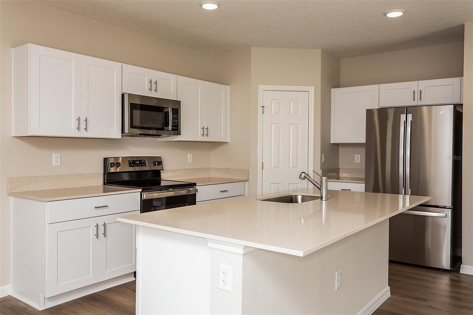 34594 Scenic Meadow Dr photo 2