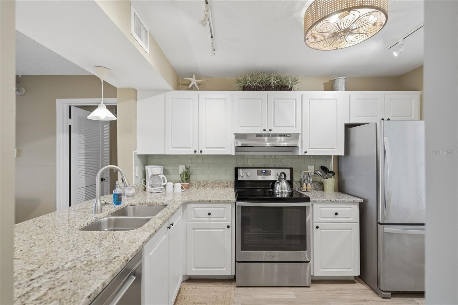 6104 Palma Del Mar Blvd S #112 photo 3