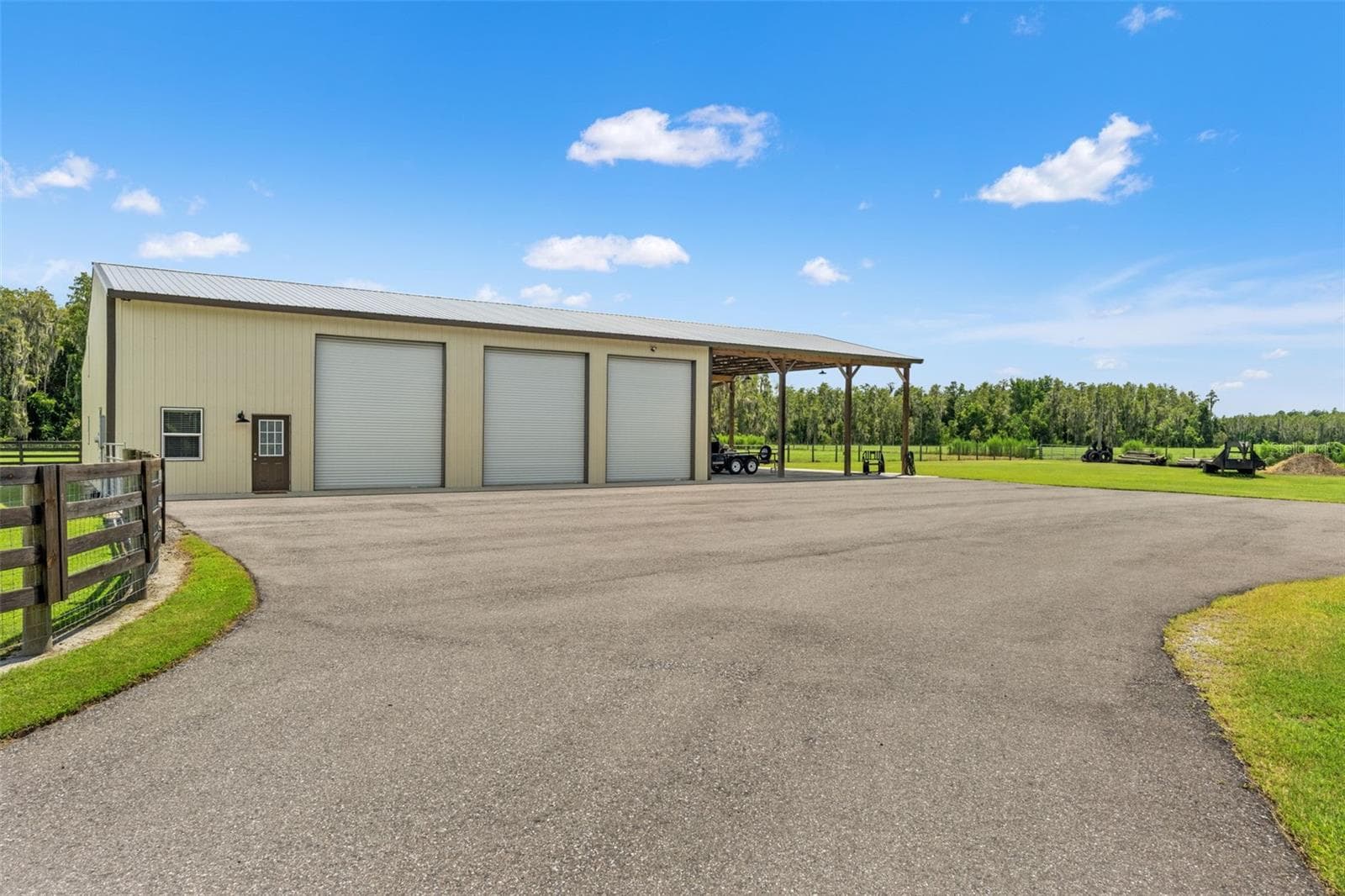 11657 Moore Rd photo 5
