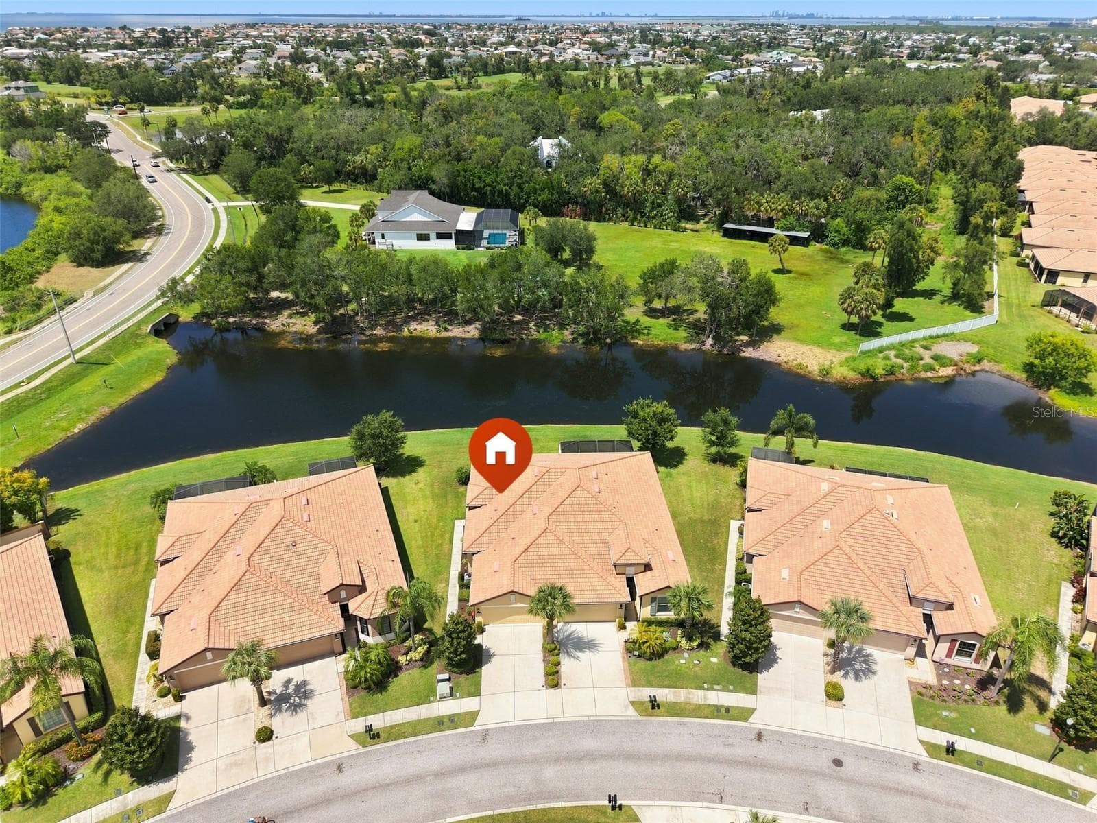 5465 Sunset Falls Dr photo 4