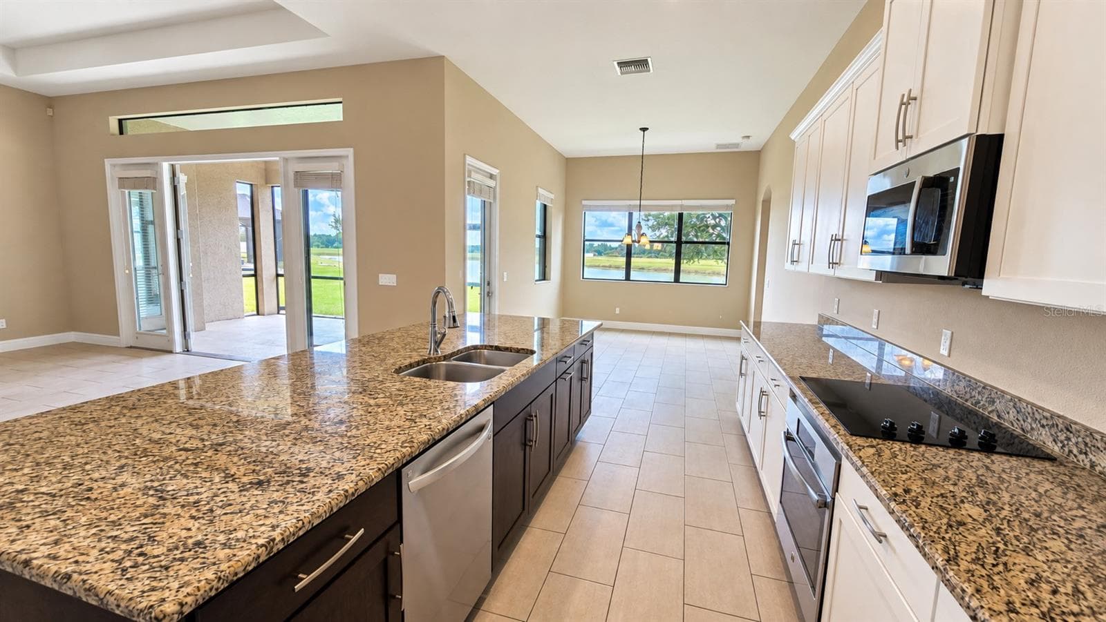 10619 Mistflower Ln photo 5