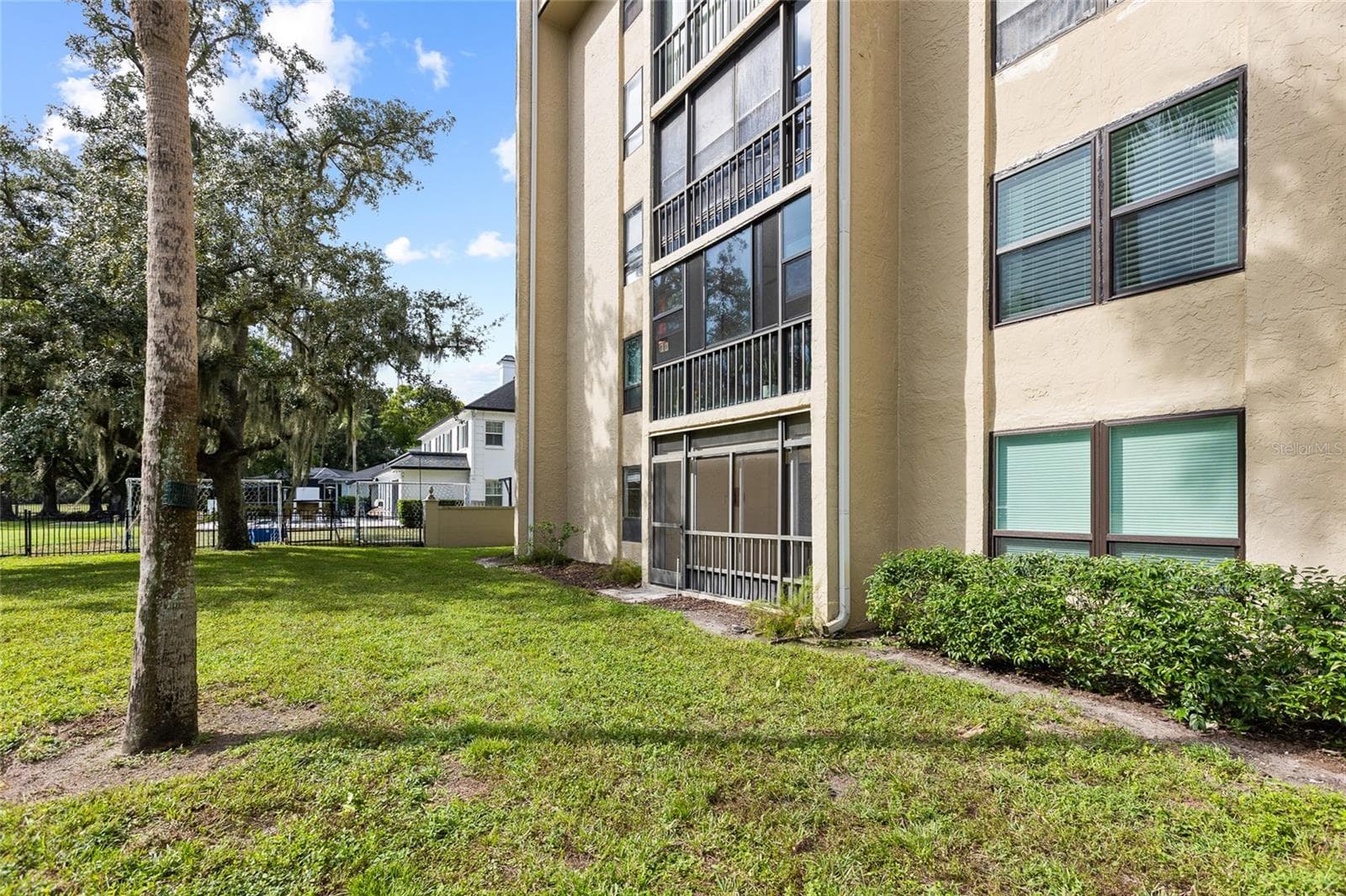 13626 Greenfield Dr #109 photo 5