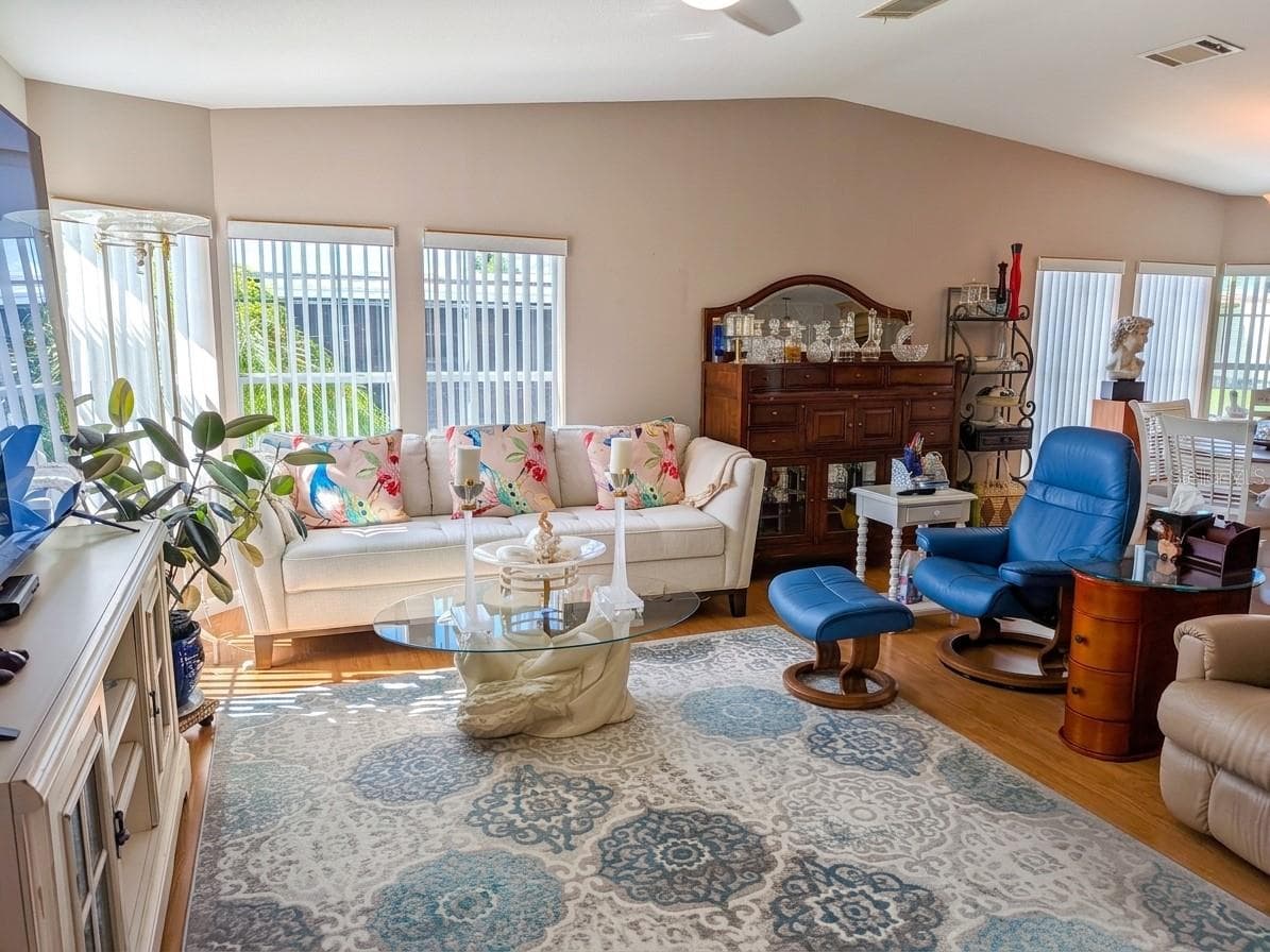 34709 Lake Dr N photo 4