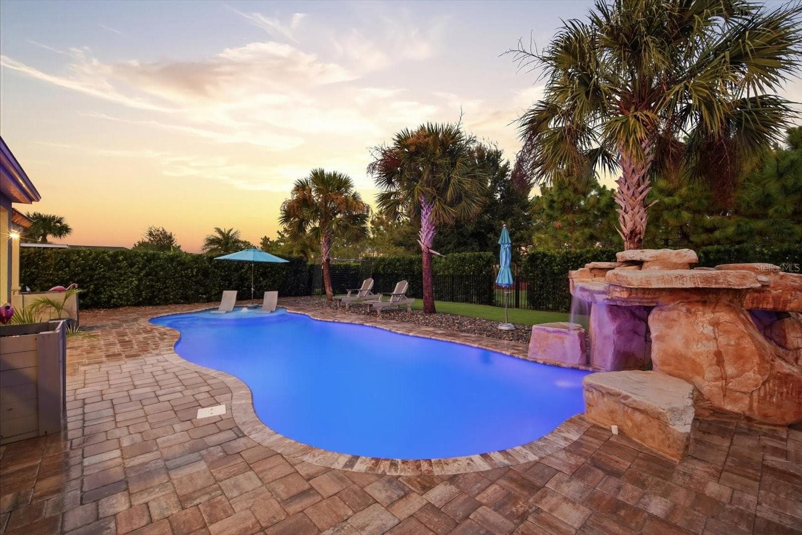 3816 Bonfire Dr photo 5