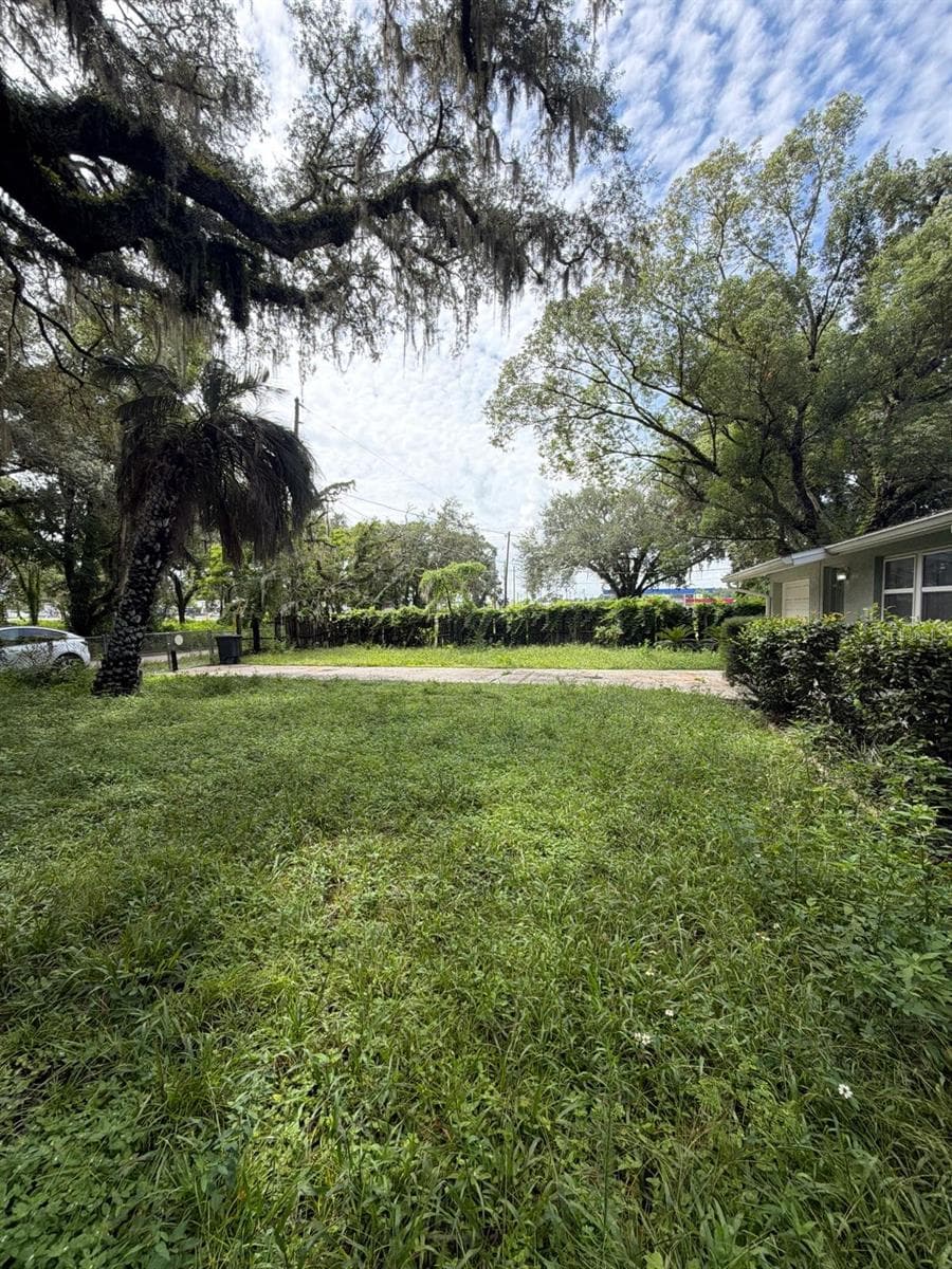 5027 Allen Rd photo 4