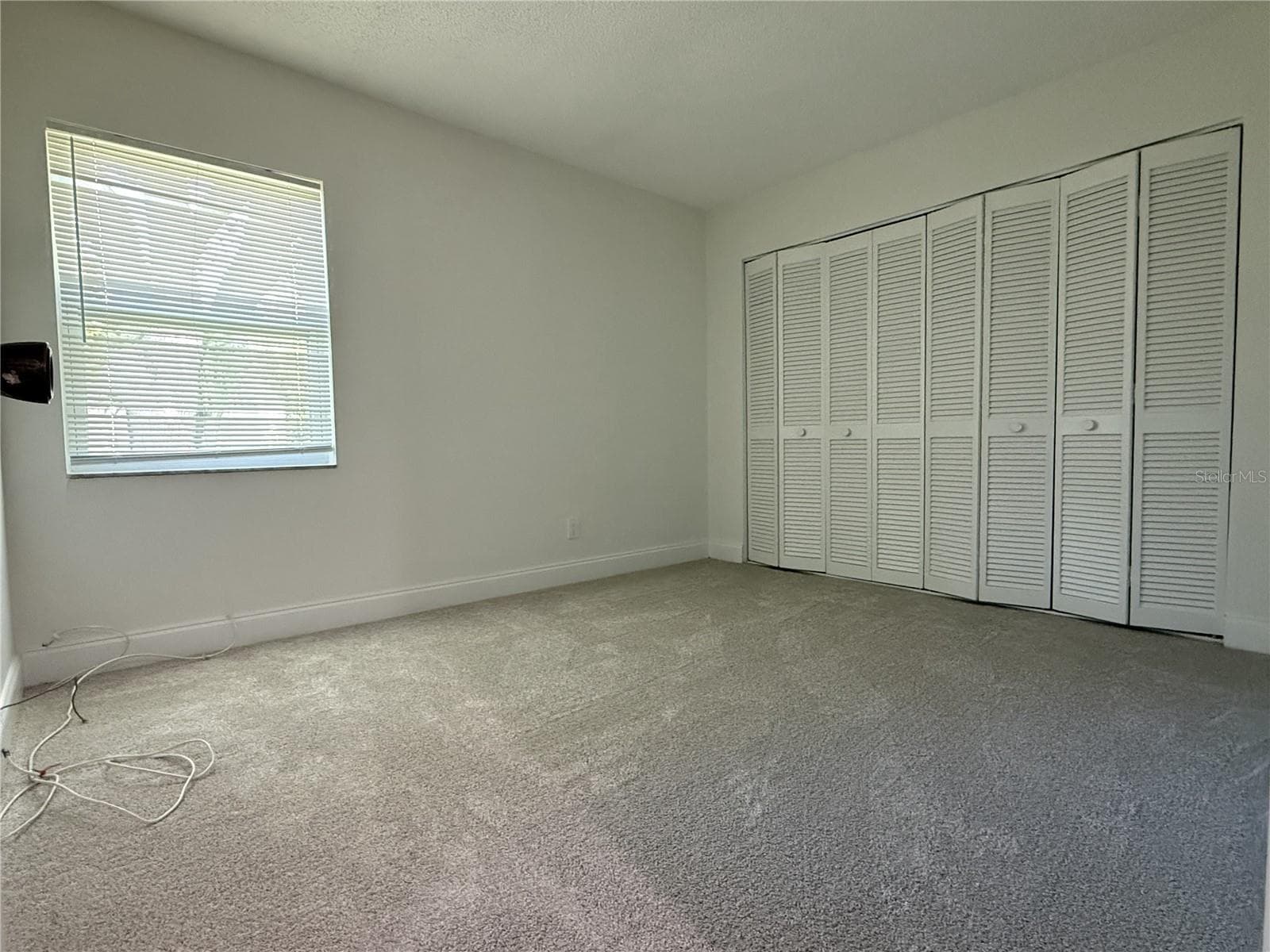2705 Sand Hollow CT Clearwater, FL 33761-3732 photo 4