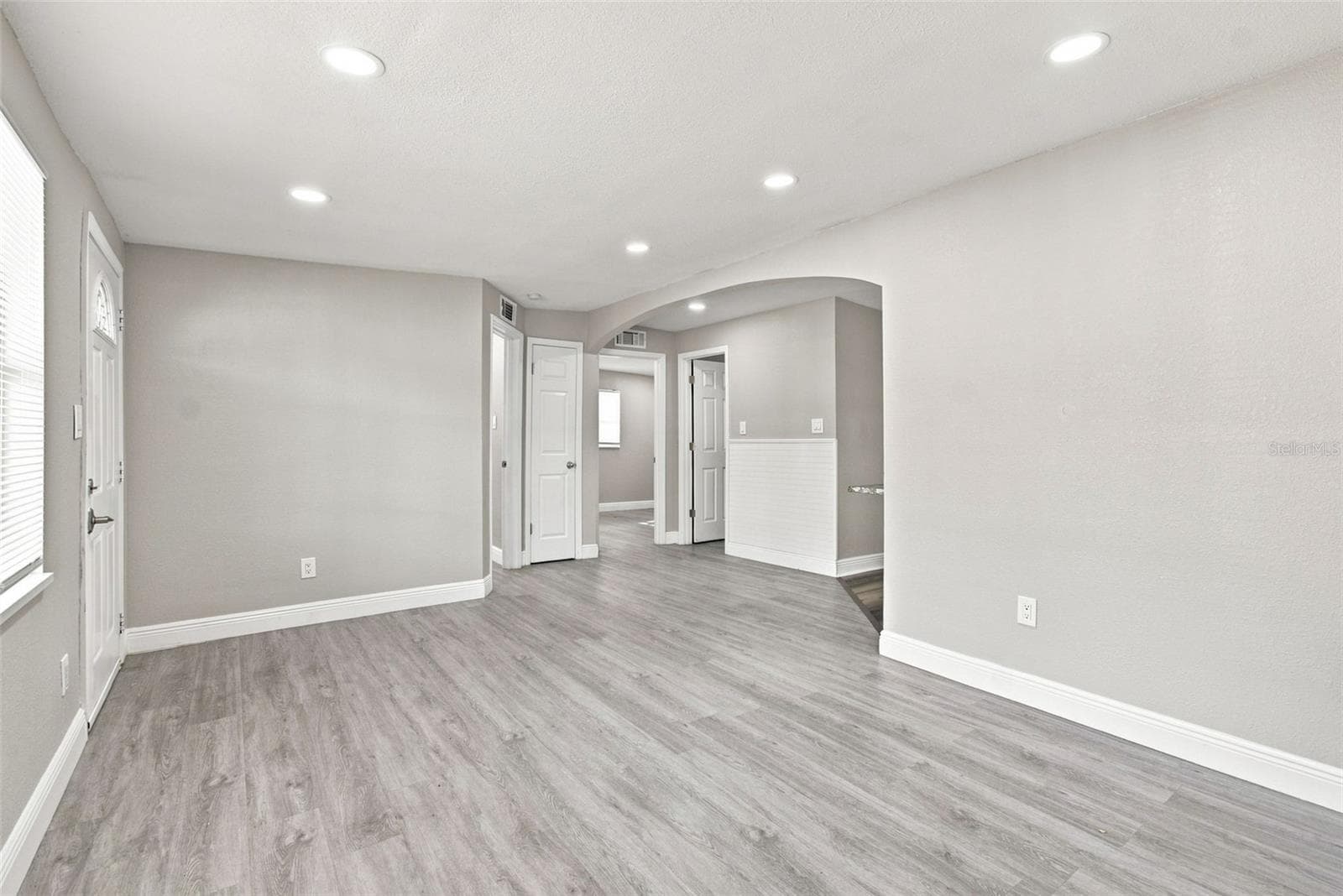 11011 Pickering Ln photo 4