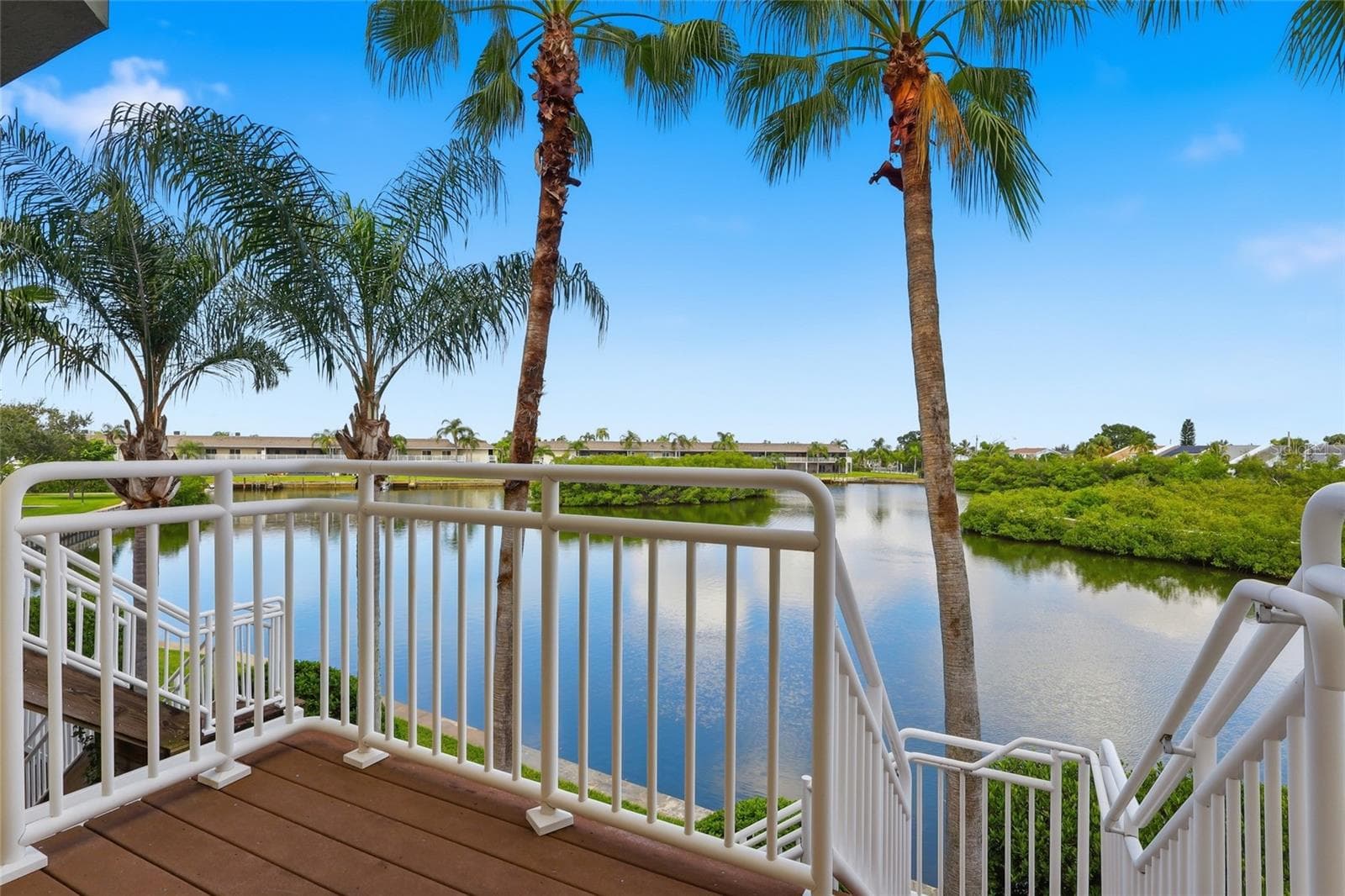 8703 Sunrise Jib Way photo 4