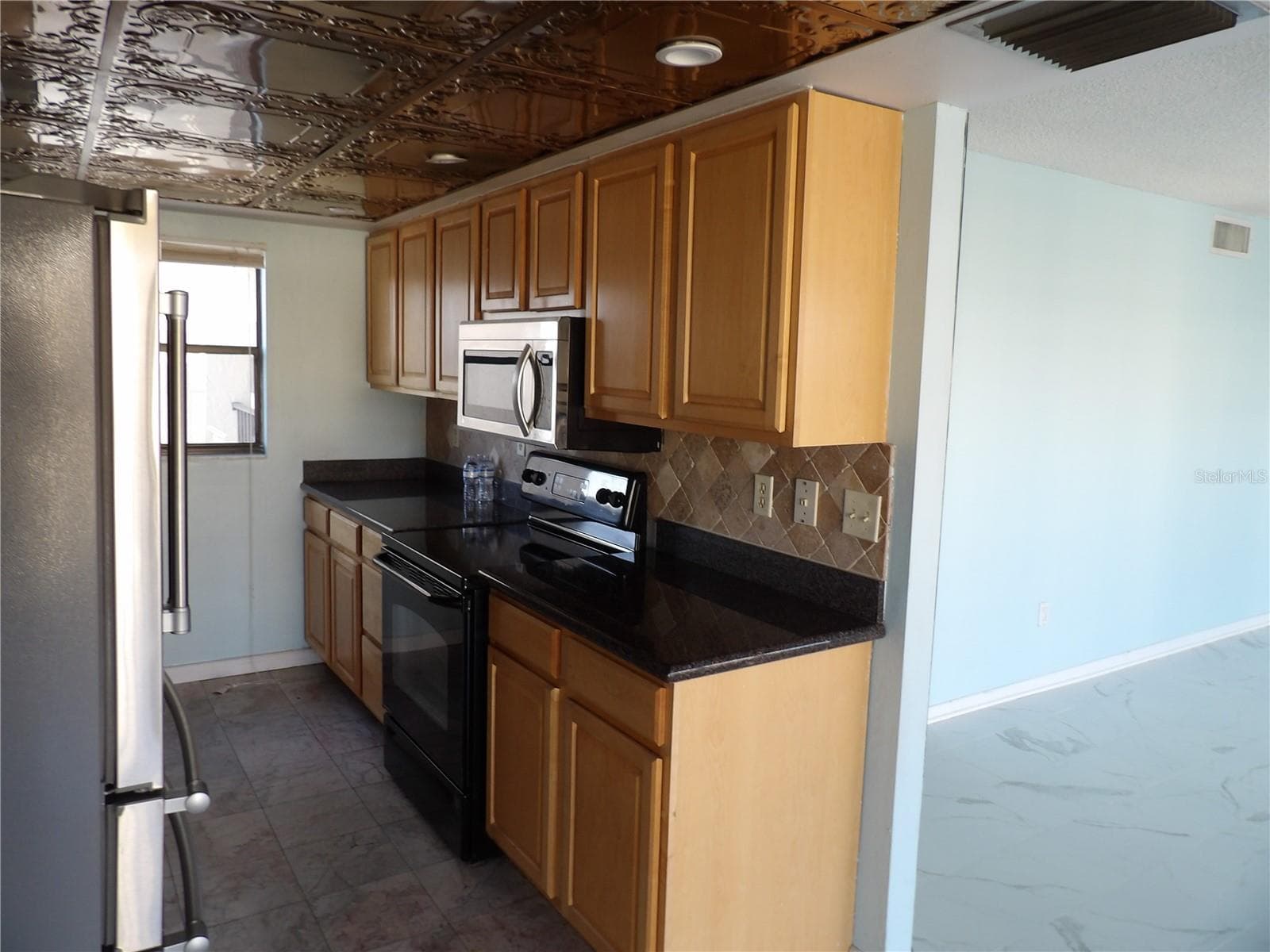 3300 Cove Cay Dr #6G photo 4