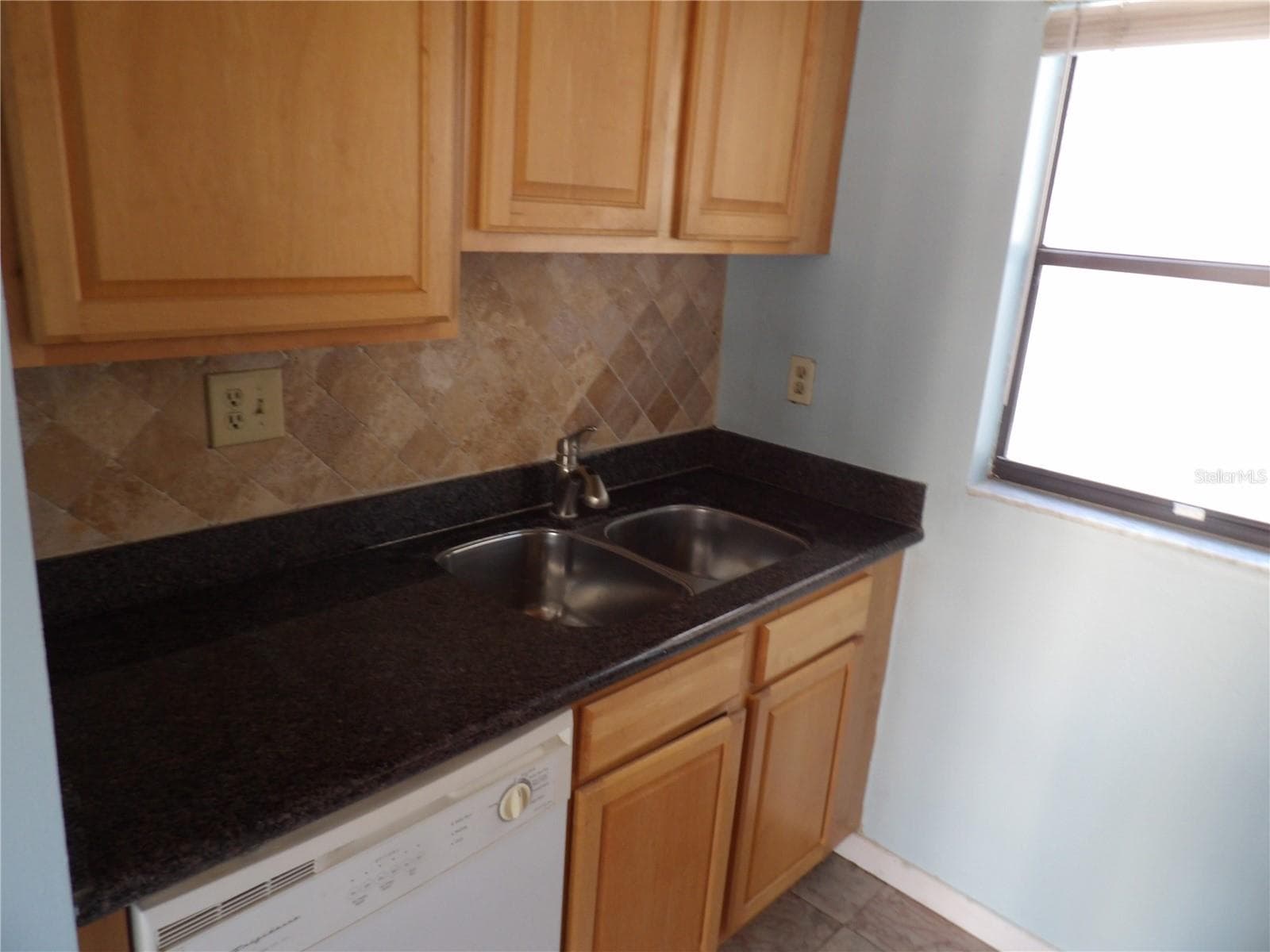 3300 Cove Cay Dr #6G photo 5