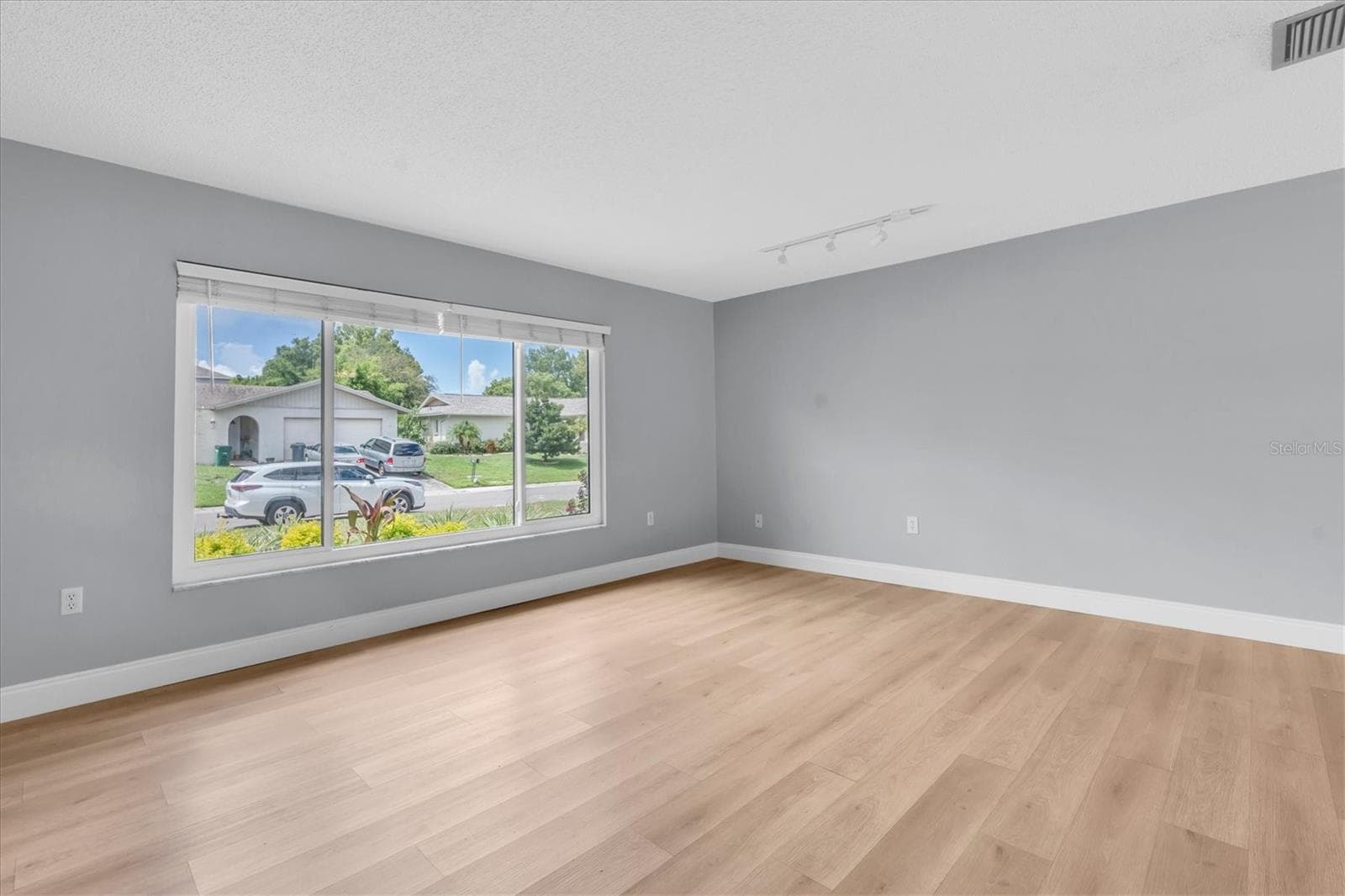 4159 Mallard Dr photo 5
