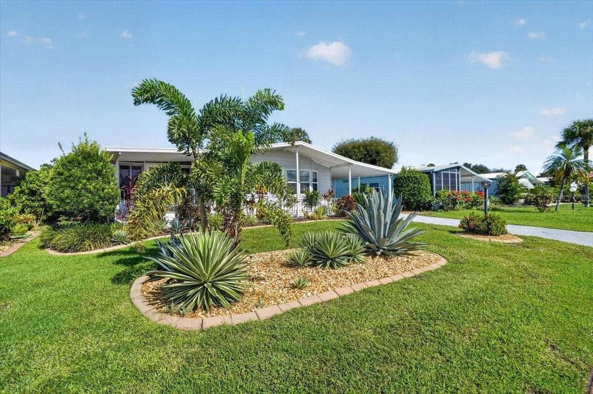 8534 Imperial Cir photo 3