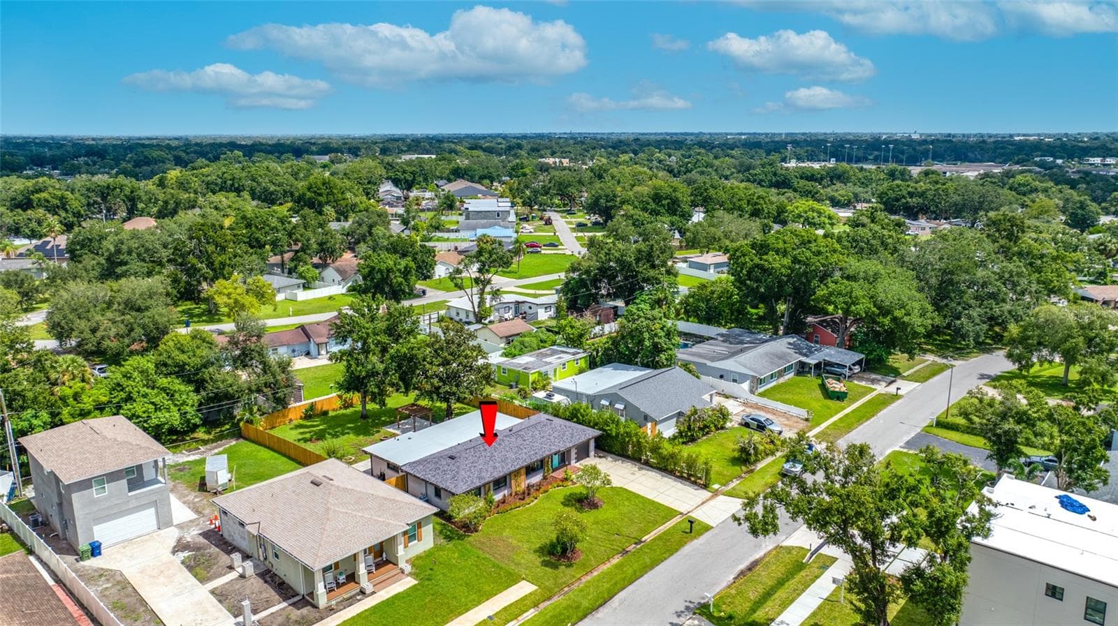 2121 W Farwell Dr photo 3