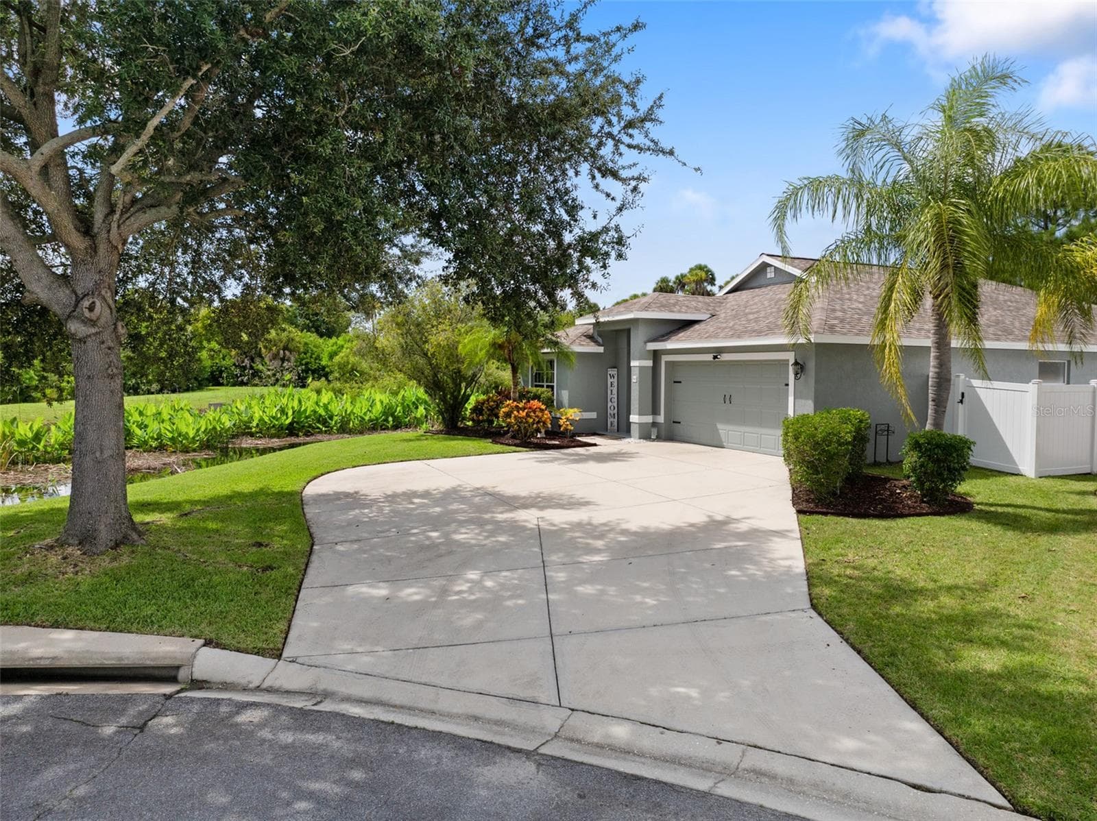 7905 Charing Cross Way photo 3