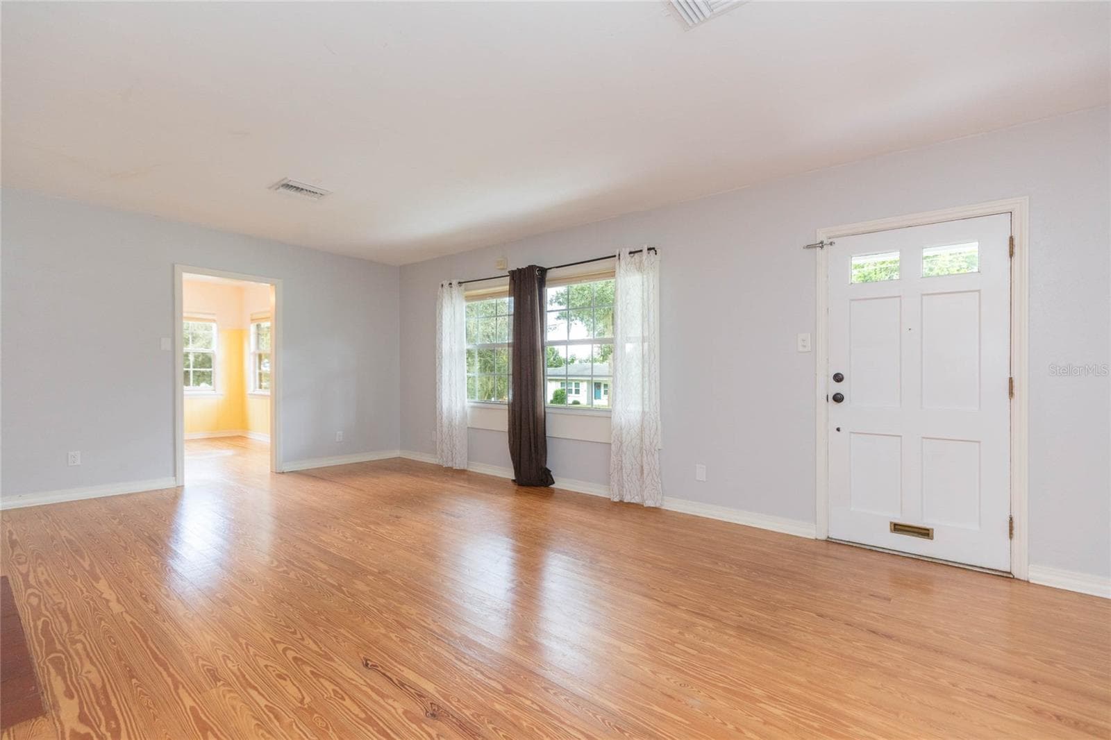 37935 Coleman Ave photo 5