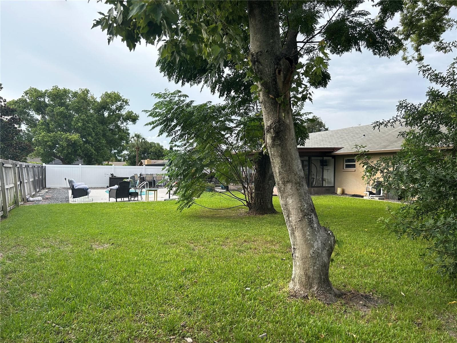 7702 Rusty Hook CT photo 4