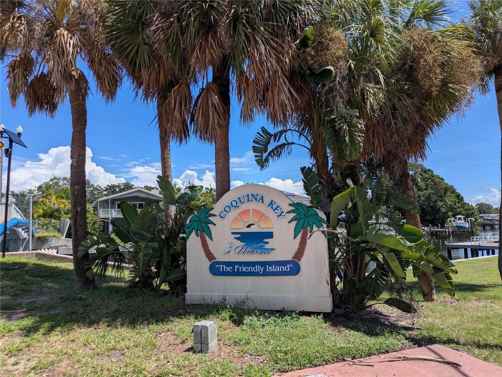 3641 Beach Dr SE photo 2
