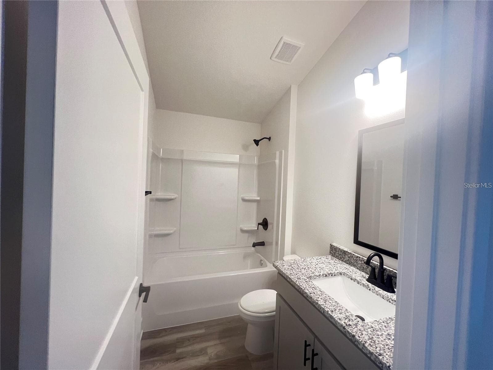 3520 Grumman Ln photo 5