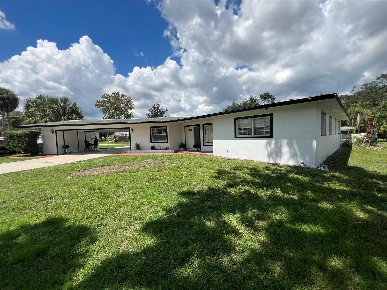 10909 W Elbow Dr photo 4