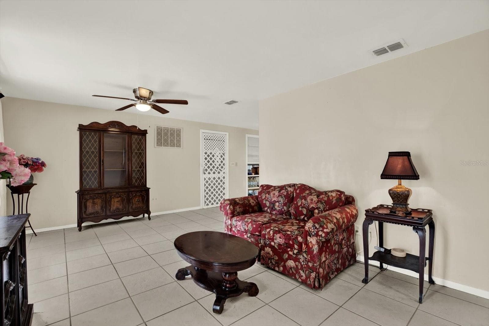 4737 Longwood Ave photo 3