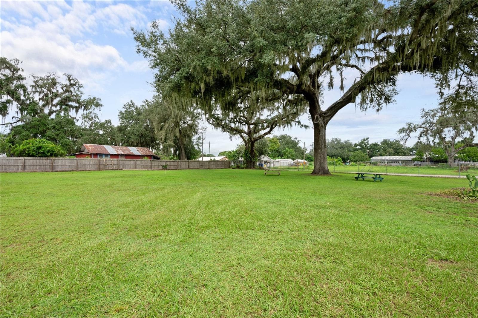 14927 14th St photo 4