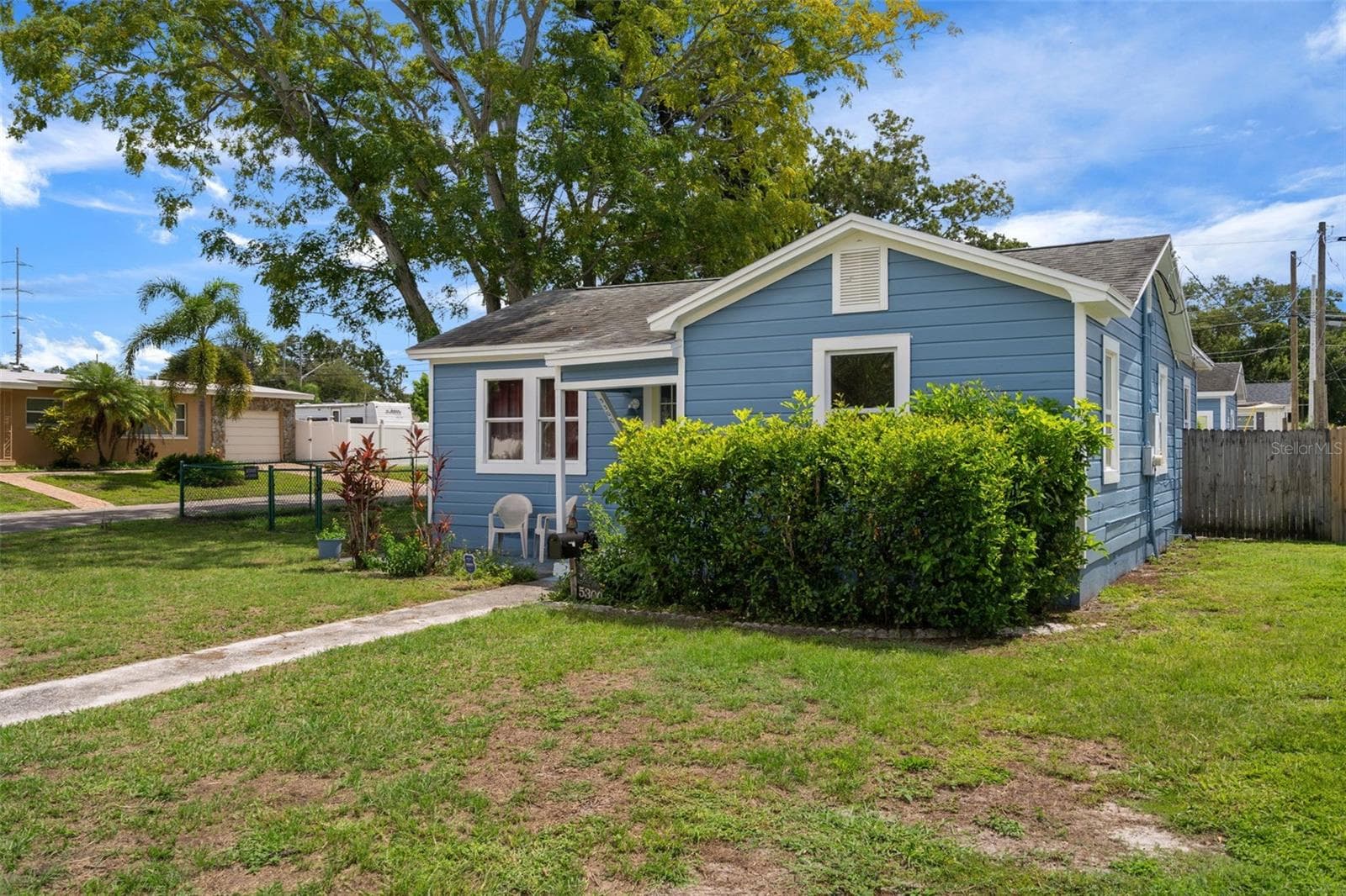 5300 39 Ave N photo 3