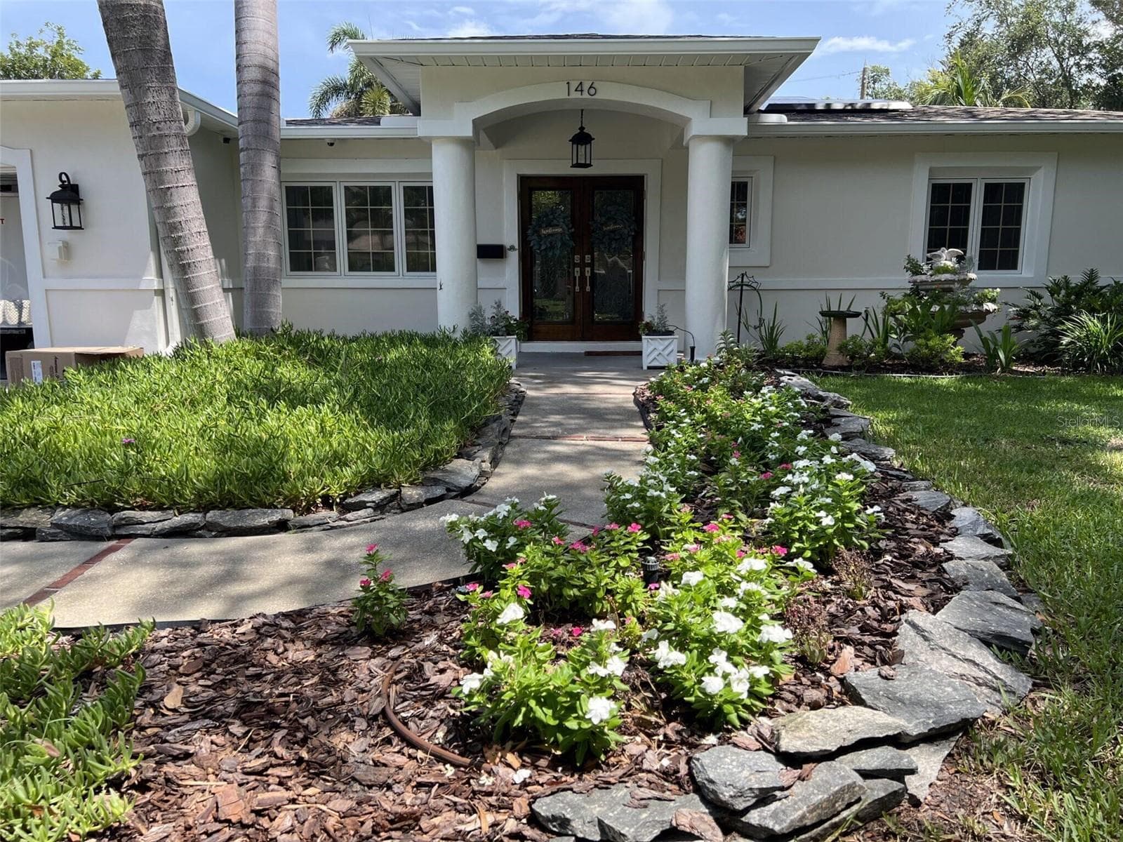 146 Giralda Blvd NE photo 3