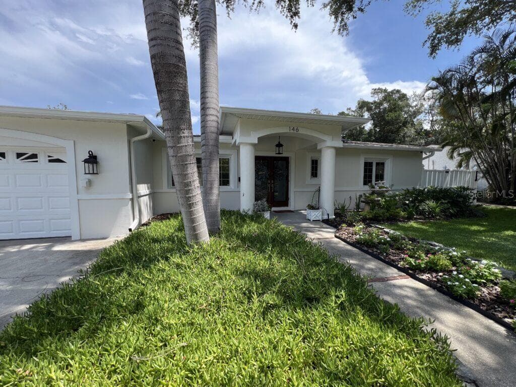 146 Giralda Blvd NE photo 4