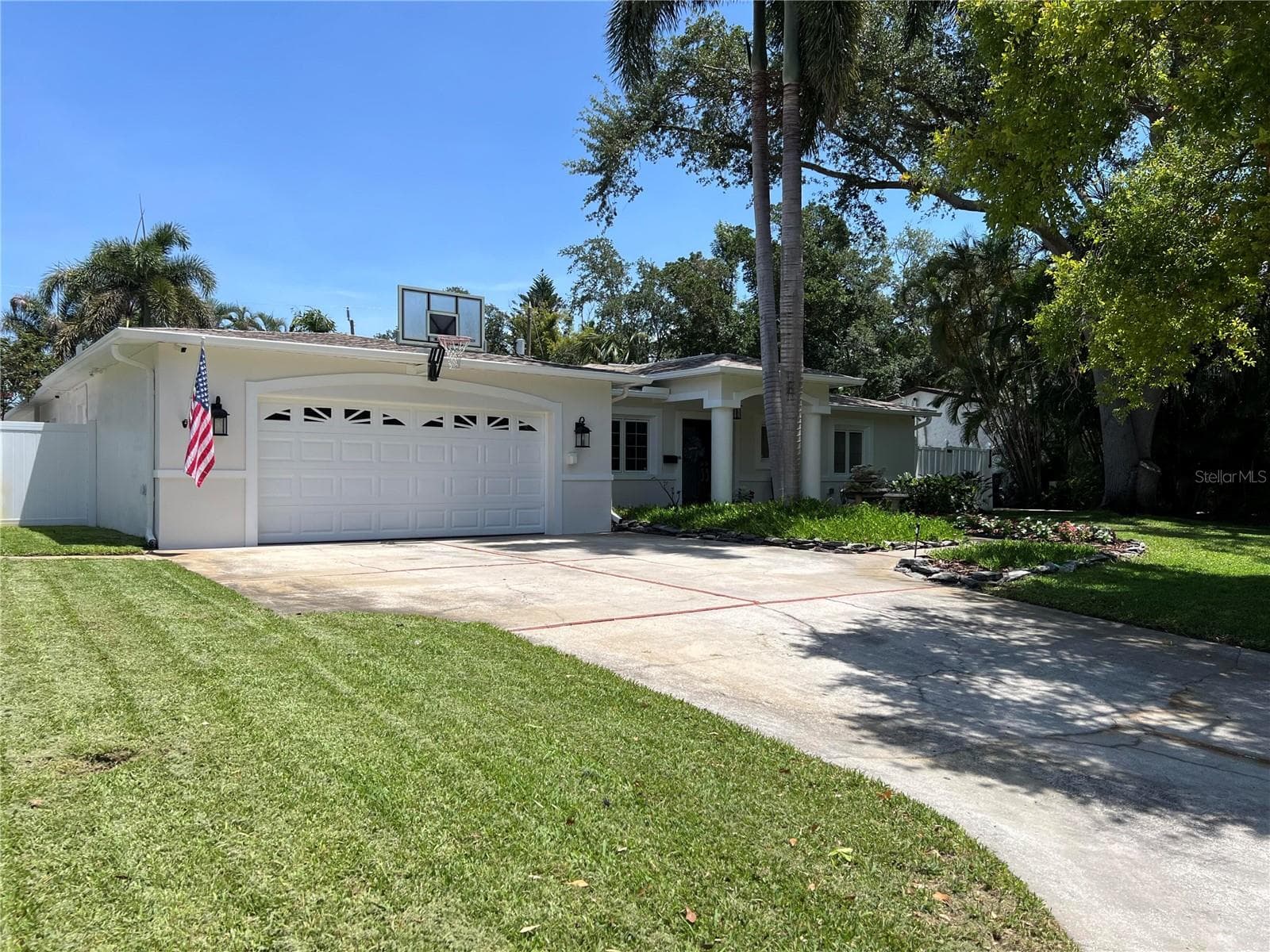 146 Giralda Blvd NE photo 5