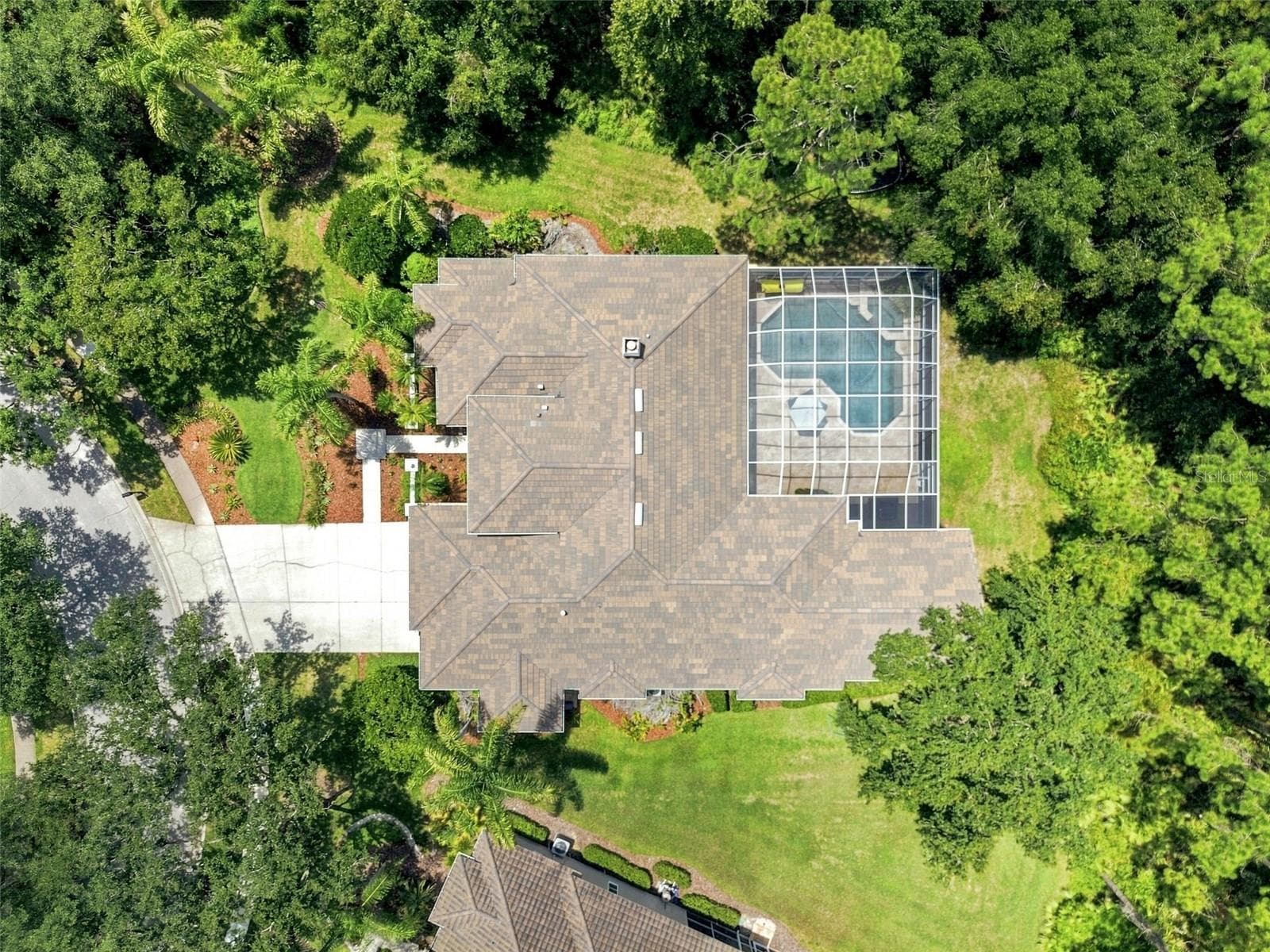 9212 Pine Island CT photo 2