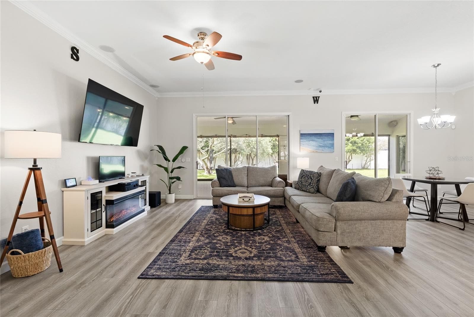 147 Costa Loop photo 5