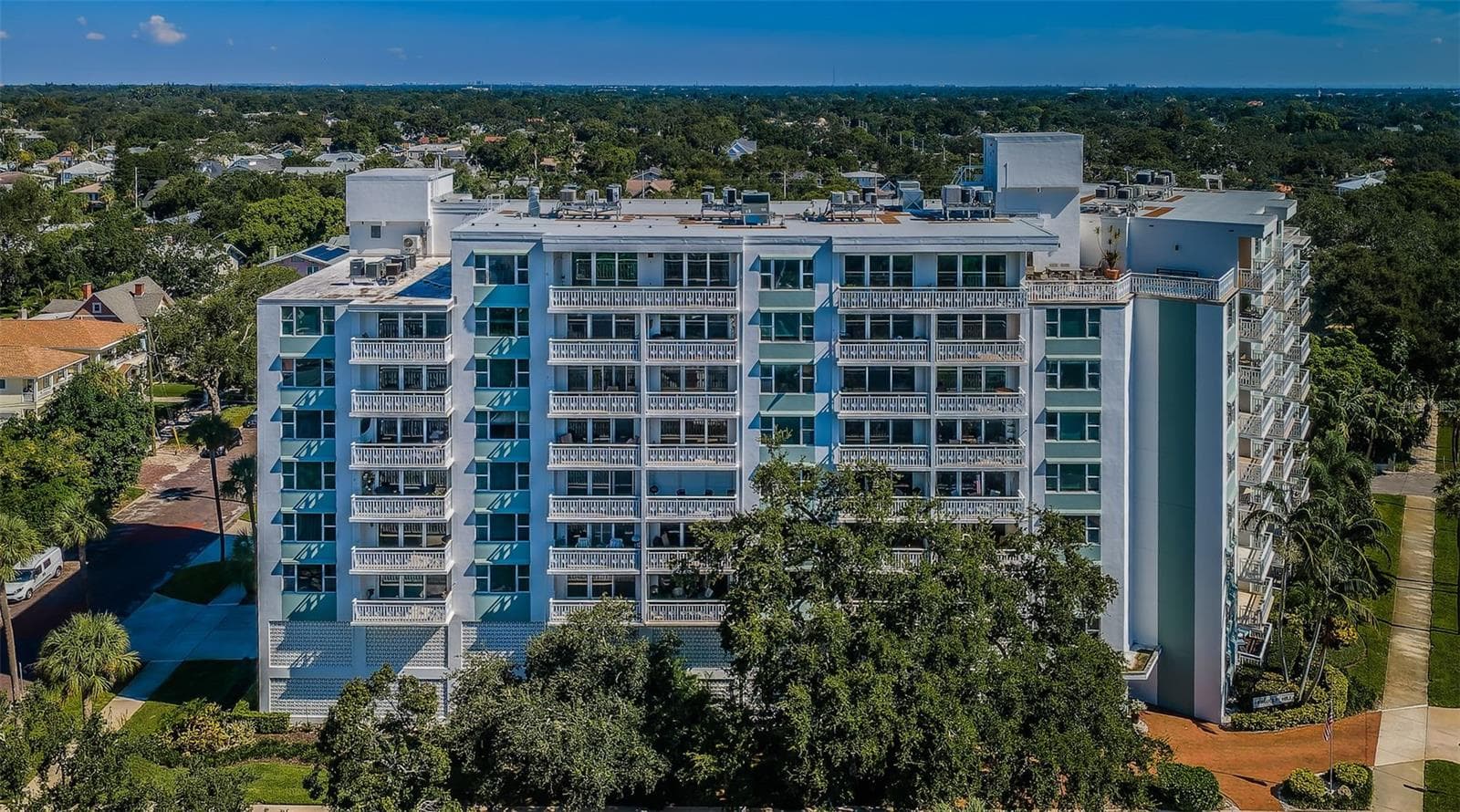 700 Beach Dr NE #308 photo 5