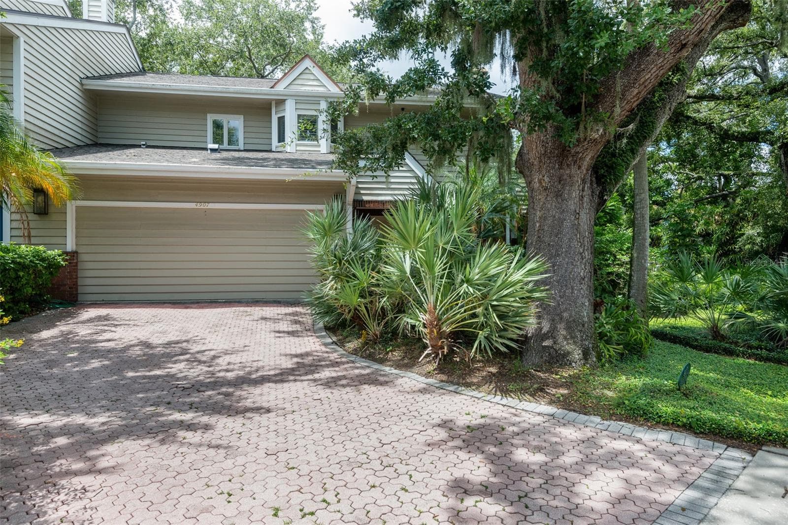 4907 Pilgrims Path Way photo 2