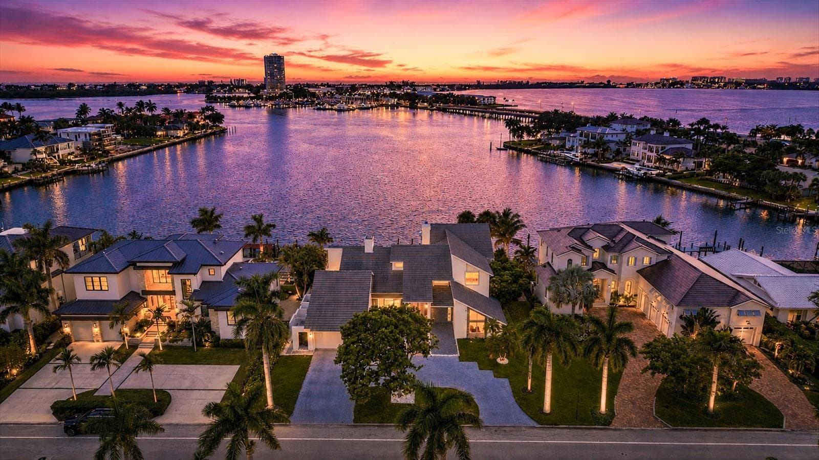 216 Bird Key Dr photo 4