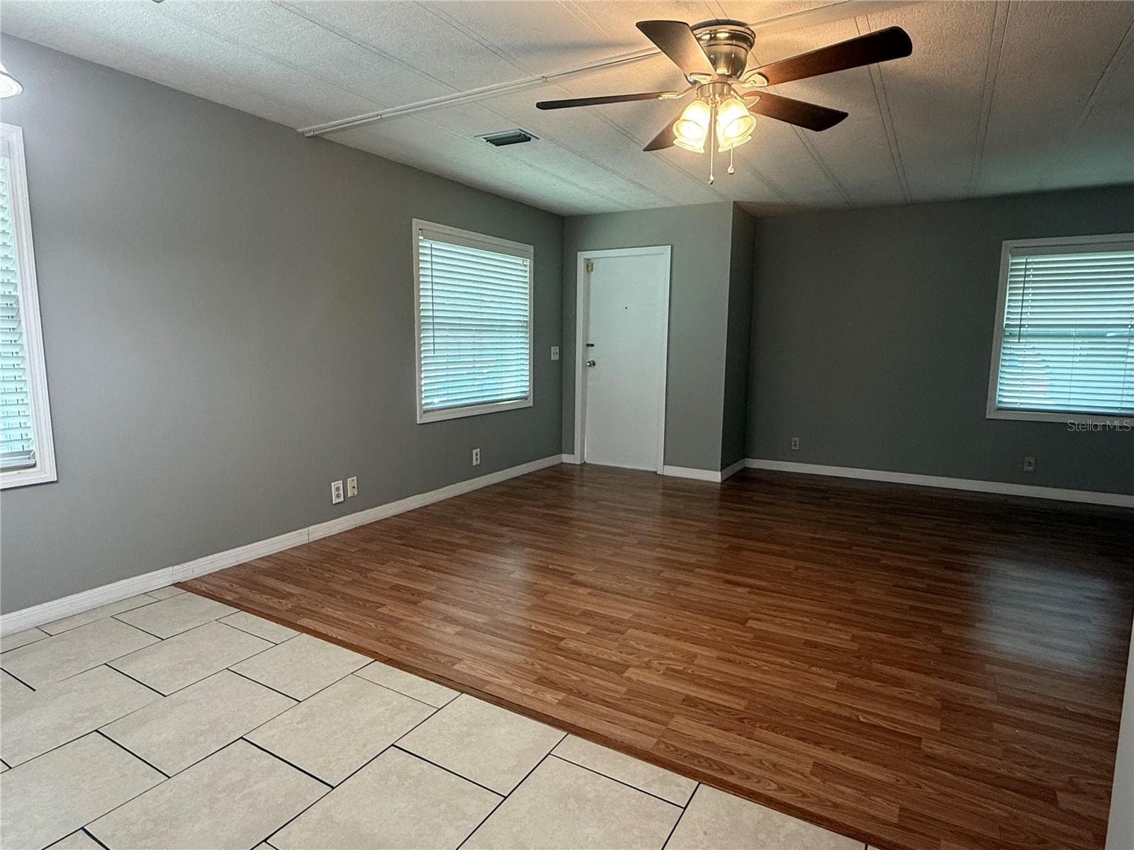 758 Royal Palm Cir photo 4