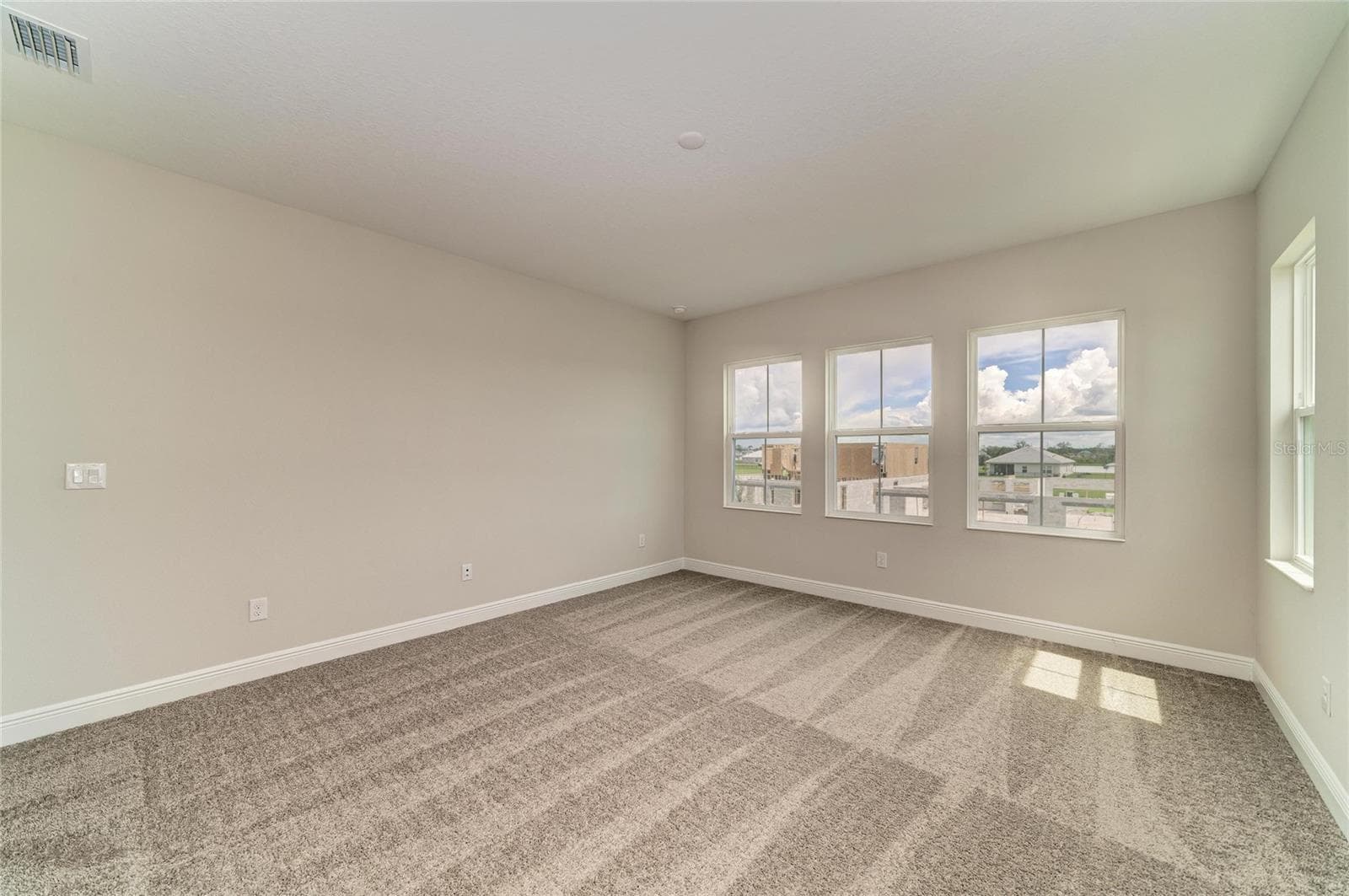 10316 Longmeadow Ave photo 5