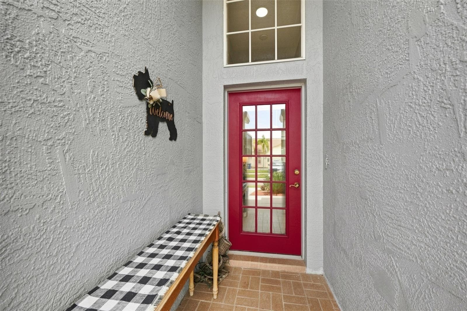 216 Lookout Dr photo 3