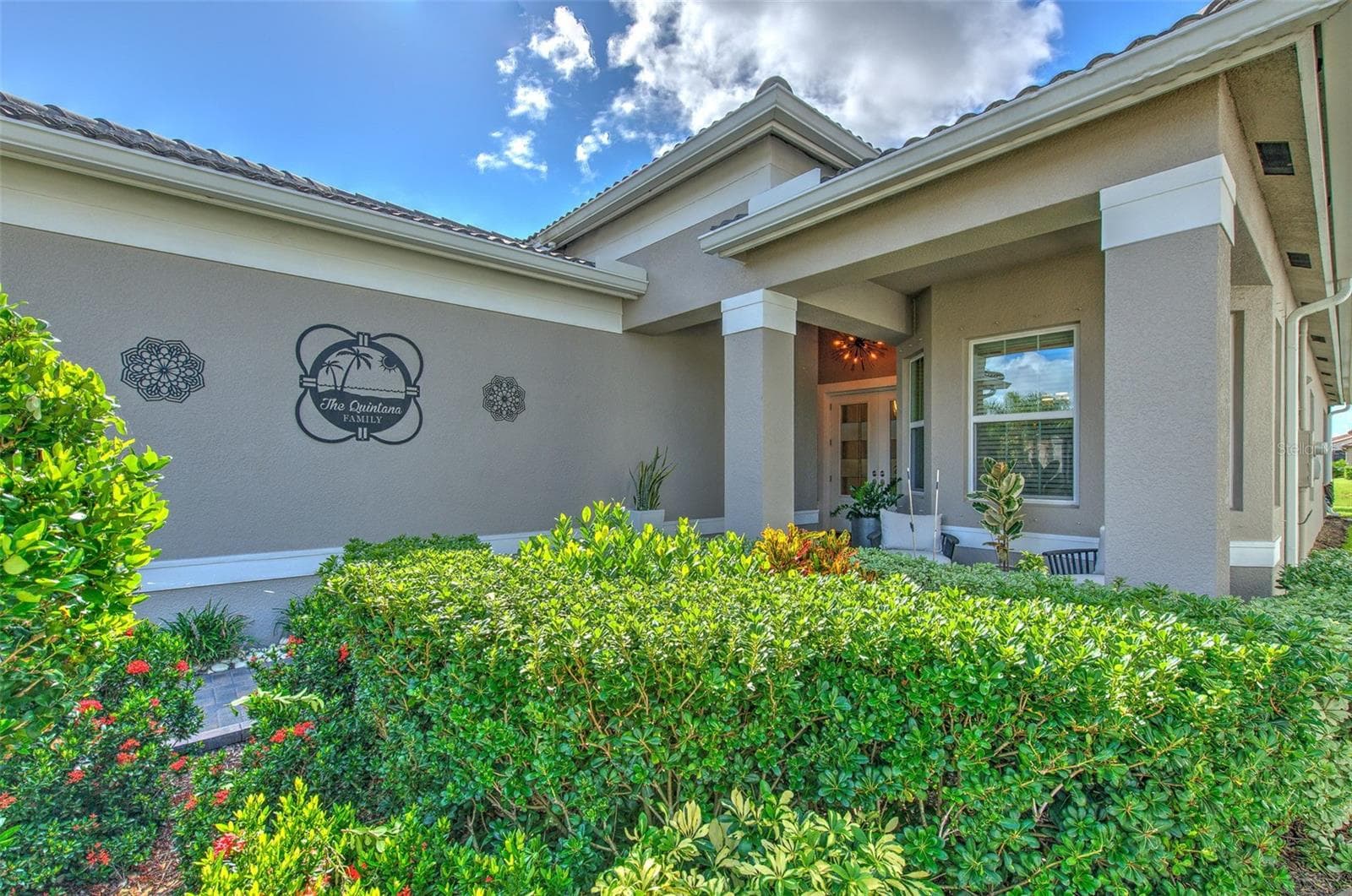 4836 Sevilla Shores Dr photo 2