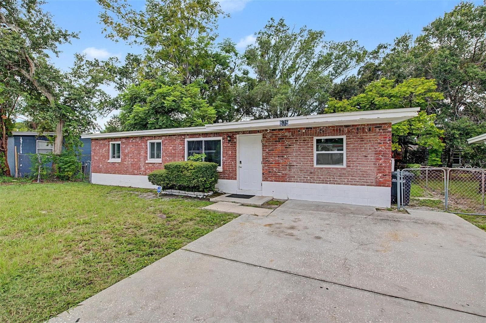 675 11th Pl photo 3