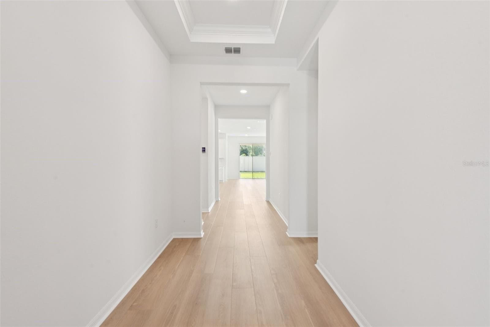 10667 Steinahatchee Ln photo 3