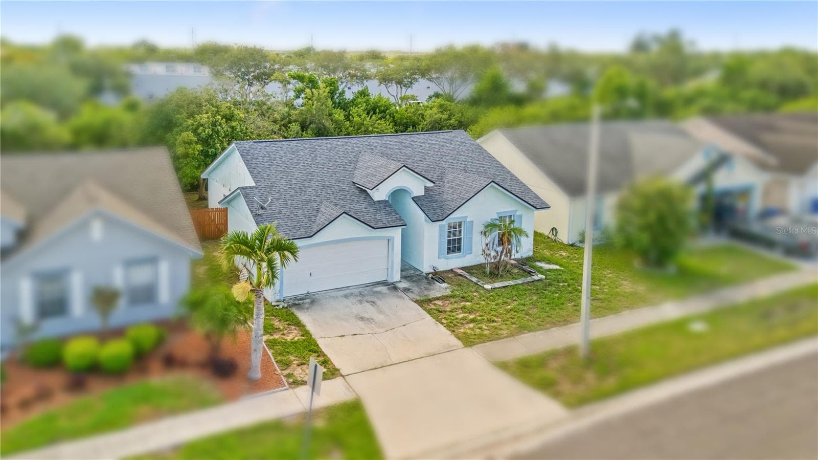 218 Lookout Dr photo 3