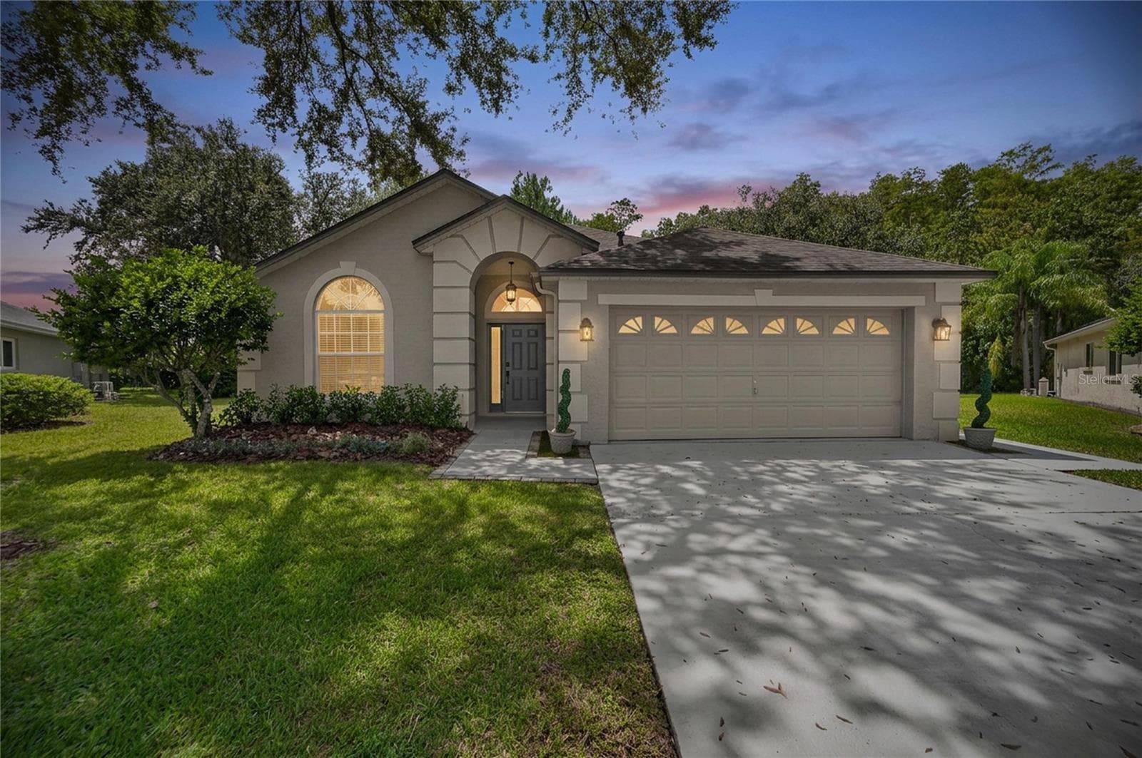 6106 Chalon CT photo 2