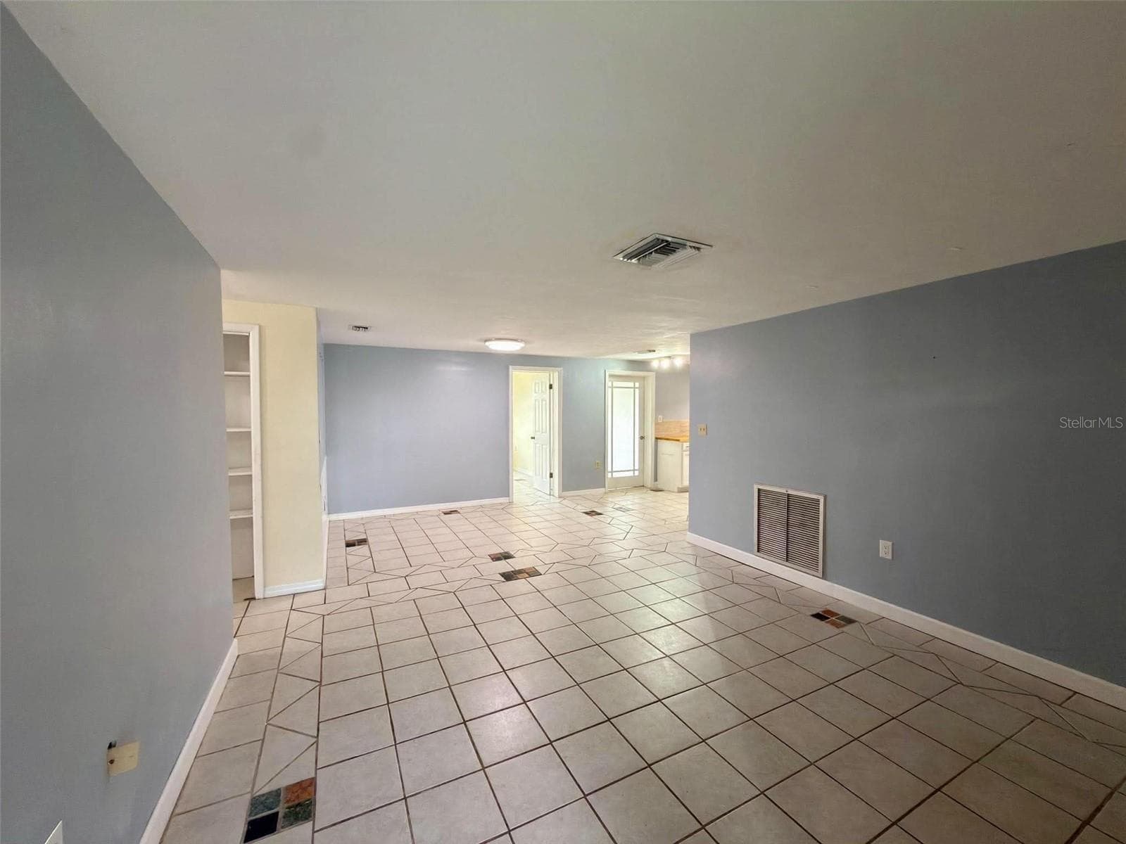 3214 Kilburn Rd photo 3