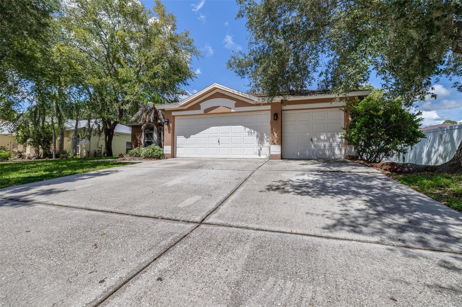 17012 Falconridge Rd photo 5