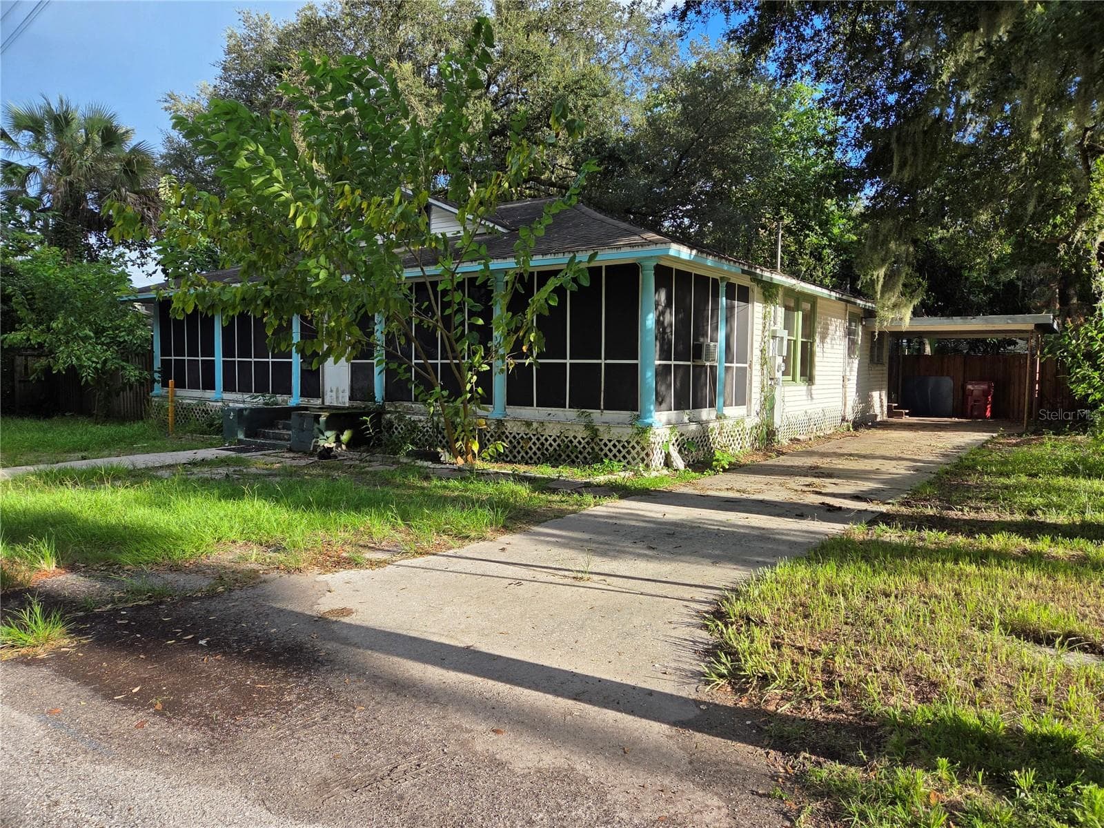 113 W Strickland St photo 3