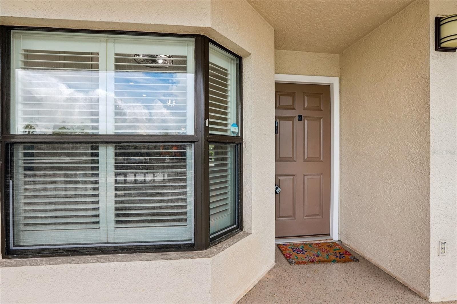 1332 Pasadena Ave S #207 photo 2