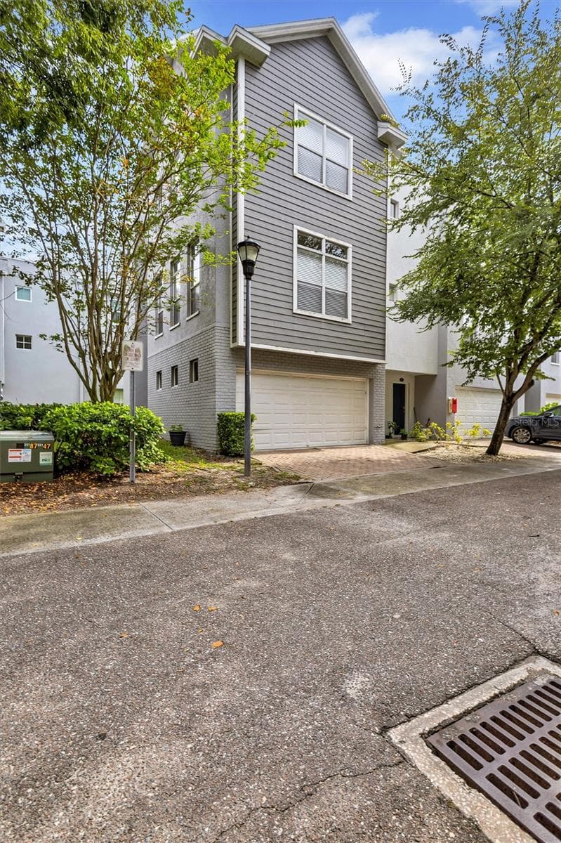 4512 Bay Spring CT photo 3