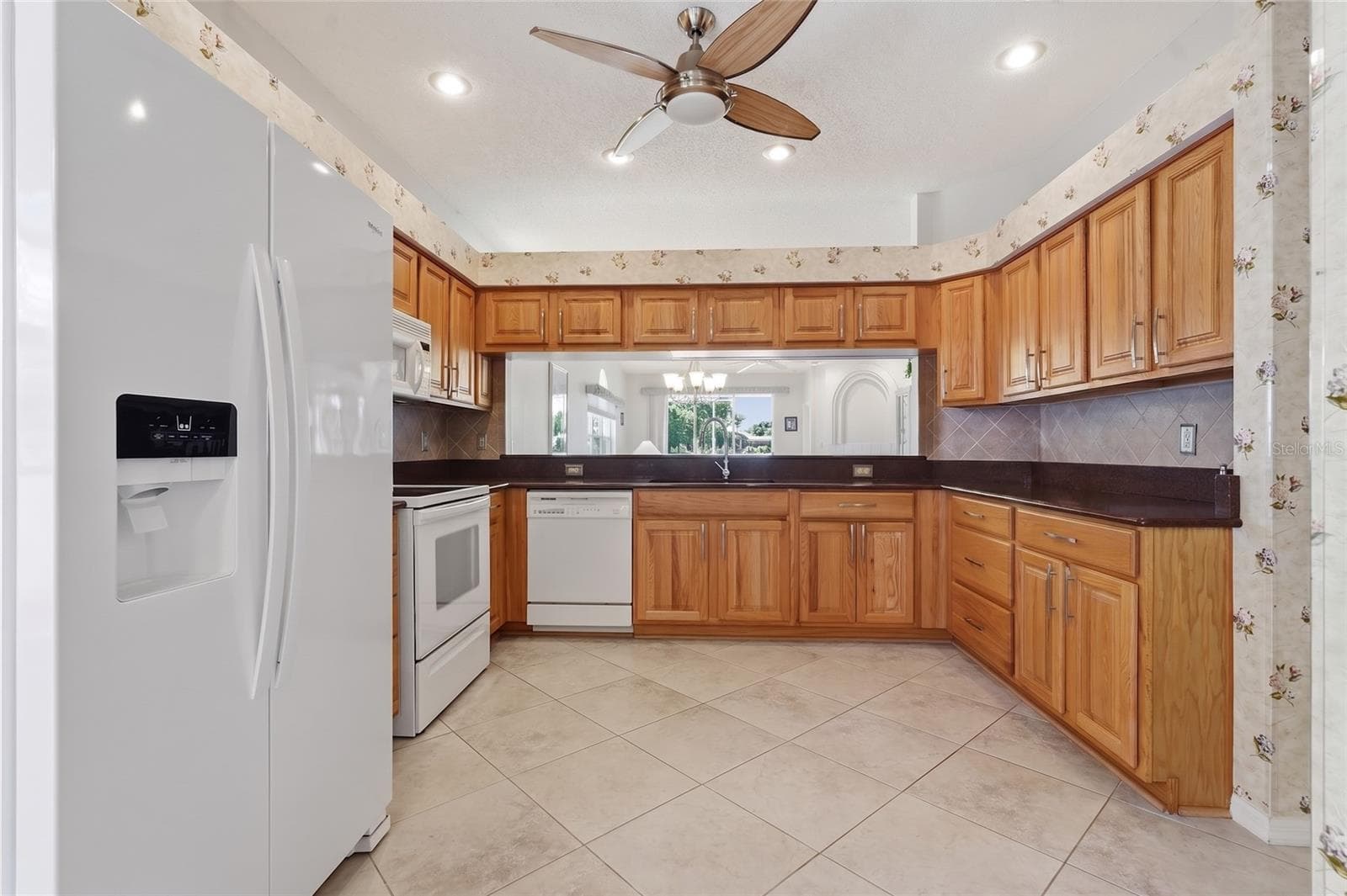 1063 Dartford Dr photo 5