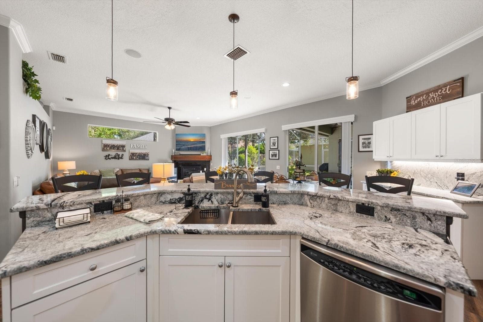 2105 Boot Lake Cir photo 4