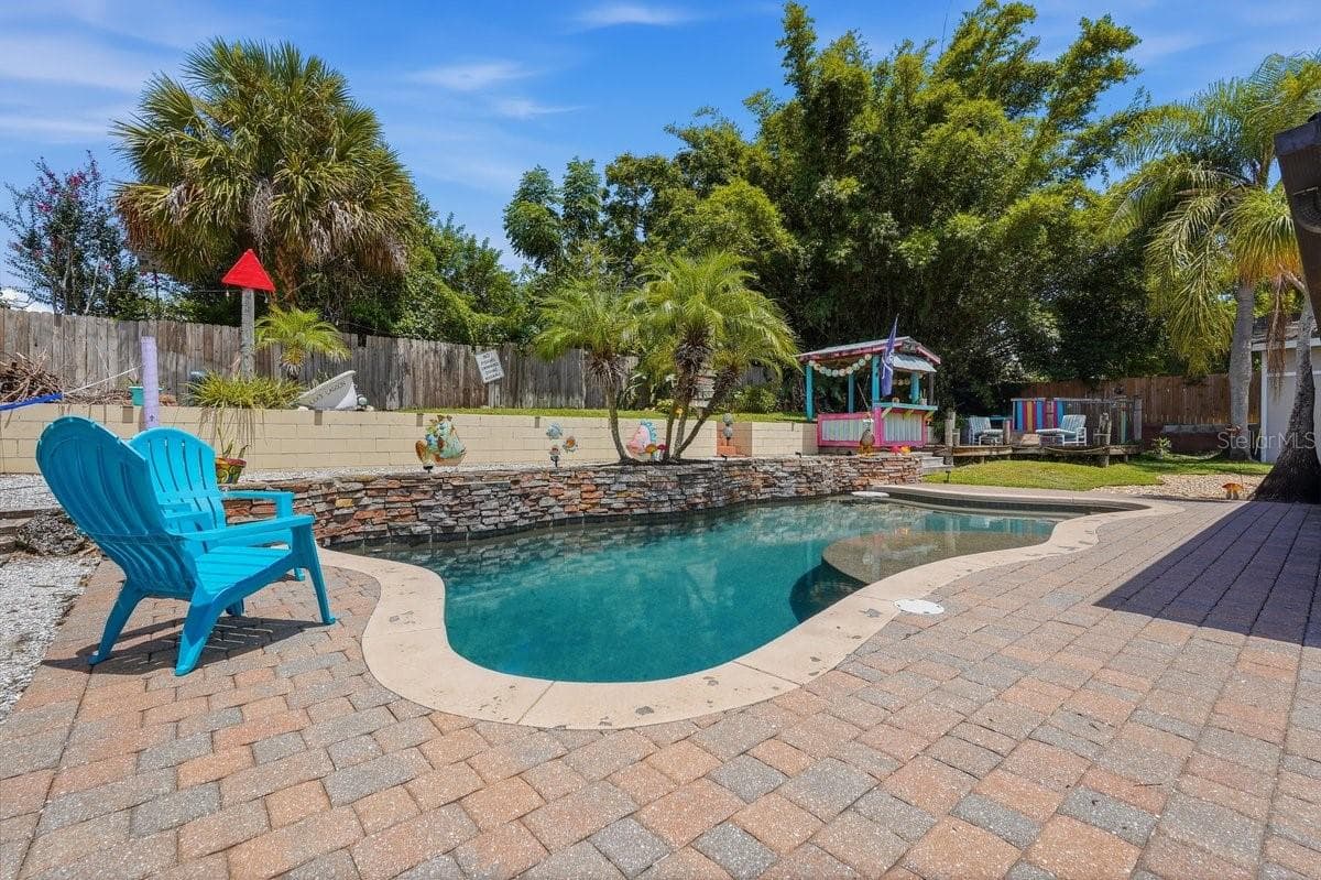 44 Brevard Dr photo 2